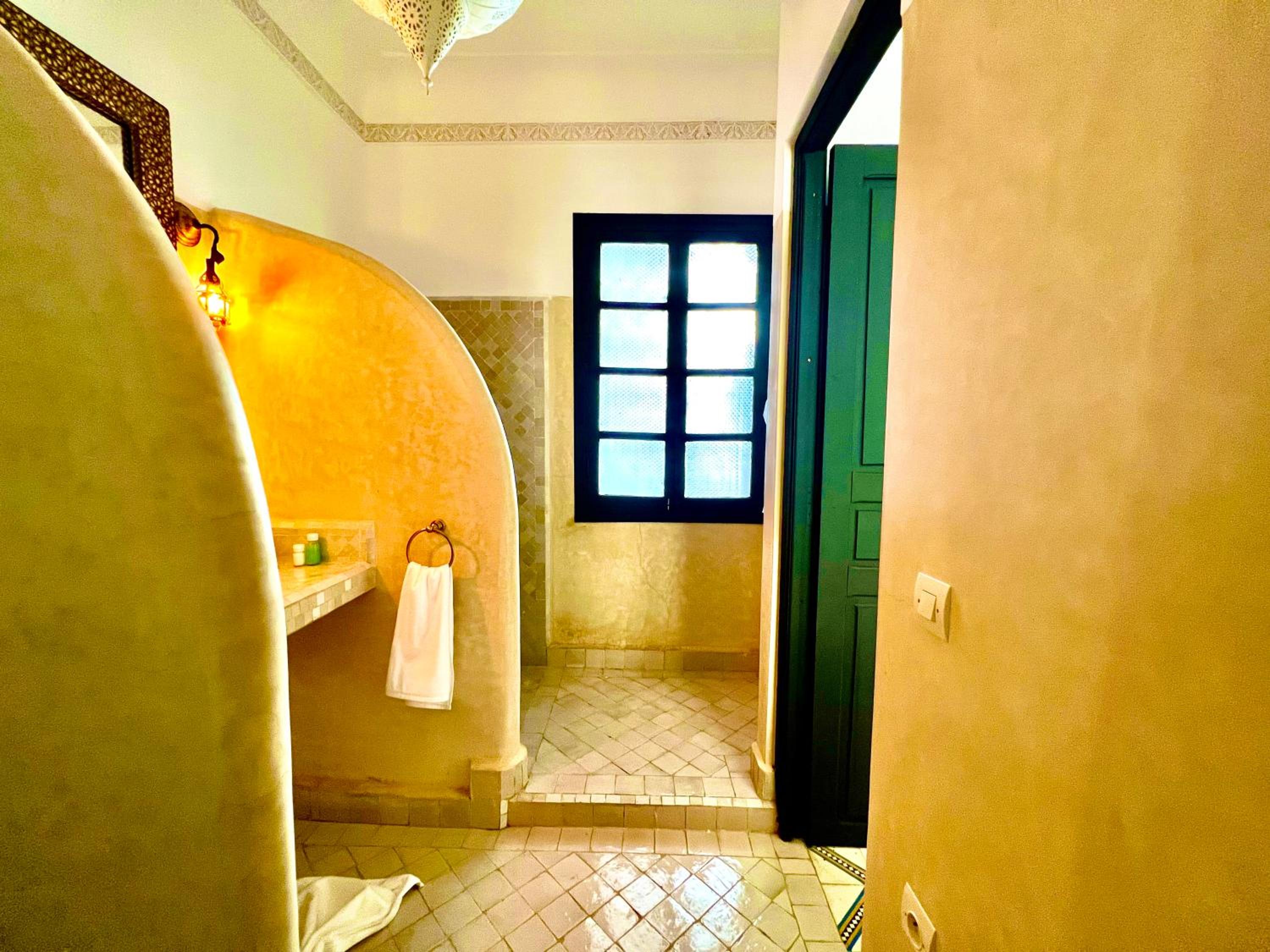 Riad New Moon