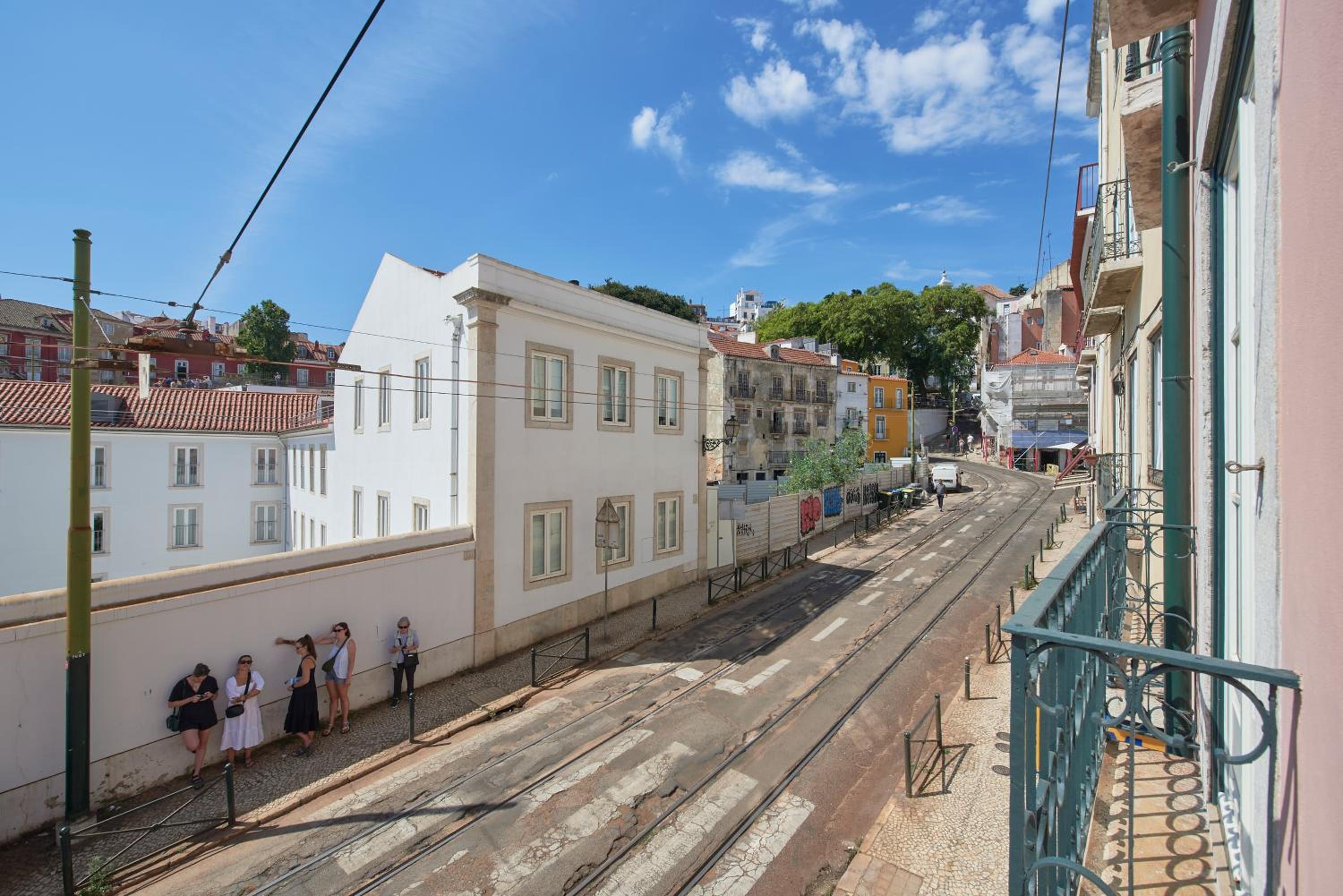 Alfama Village