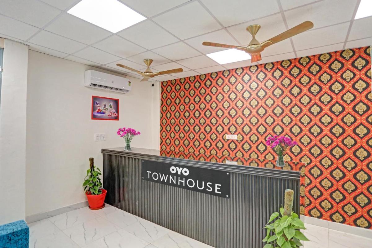 hotel reception