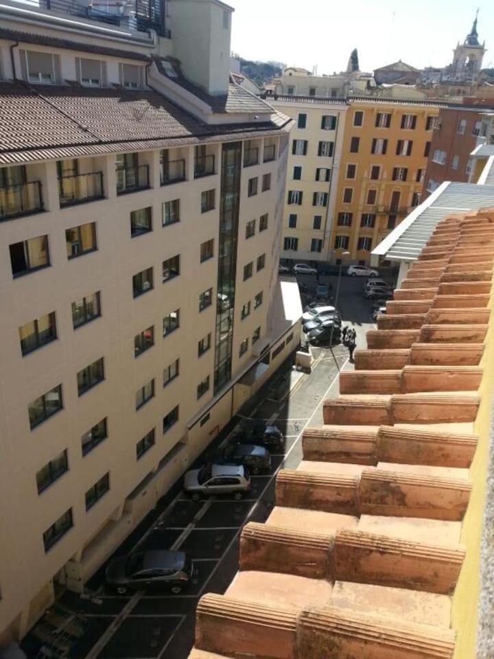 PRISCILLA SUITE & PARKING AT ST PETER BASILICA +FREE CALLS TO USA, CANADA, CHINA