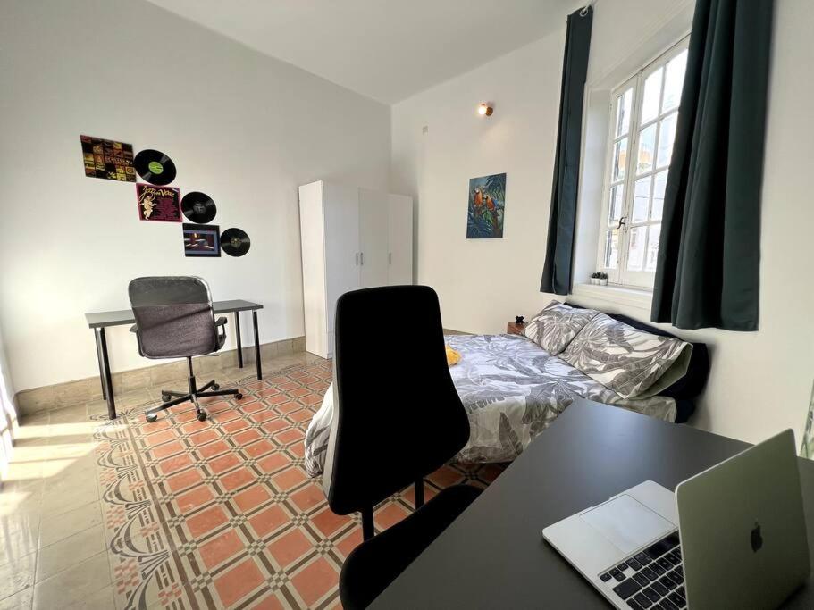 hotel room