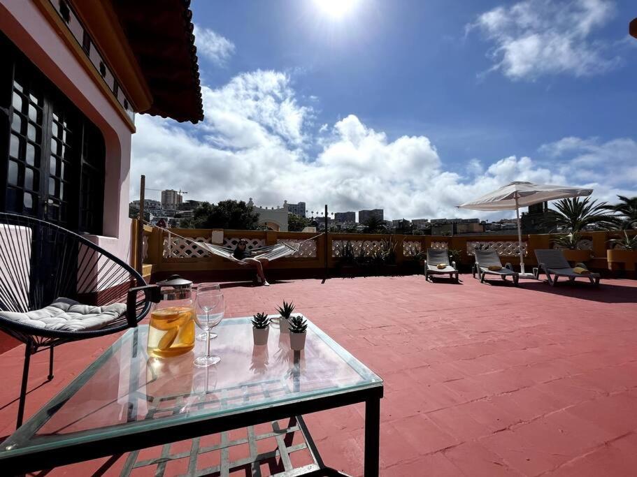 Colonial Villa in Las Palmas