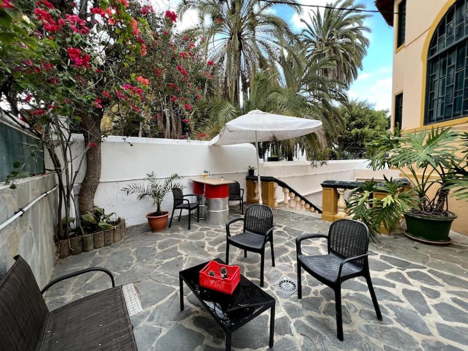 Colonial Villa in Las Palmas