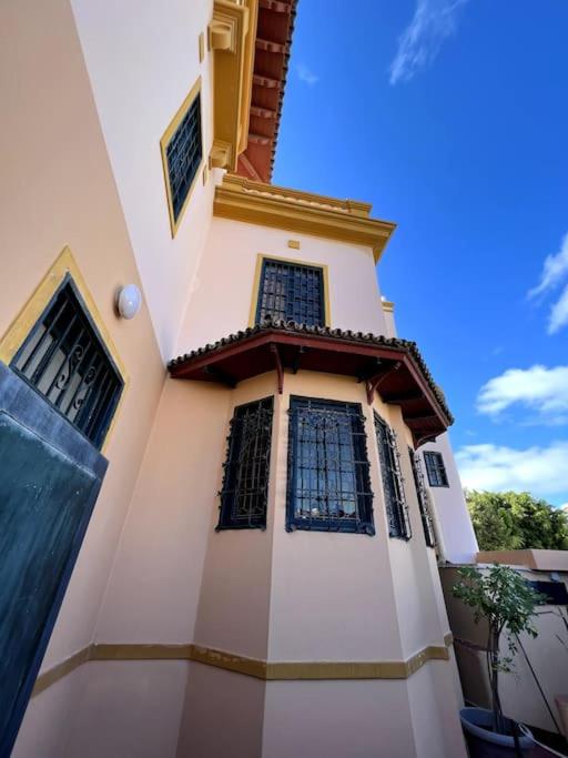 Colonial Villa in Las Palmas
