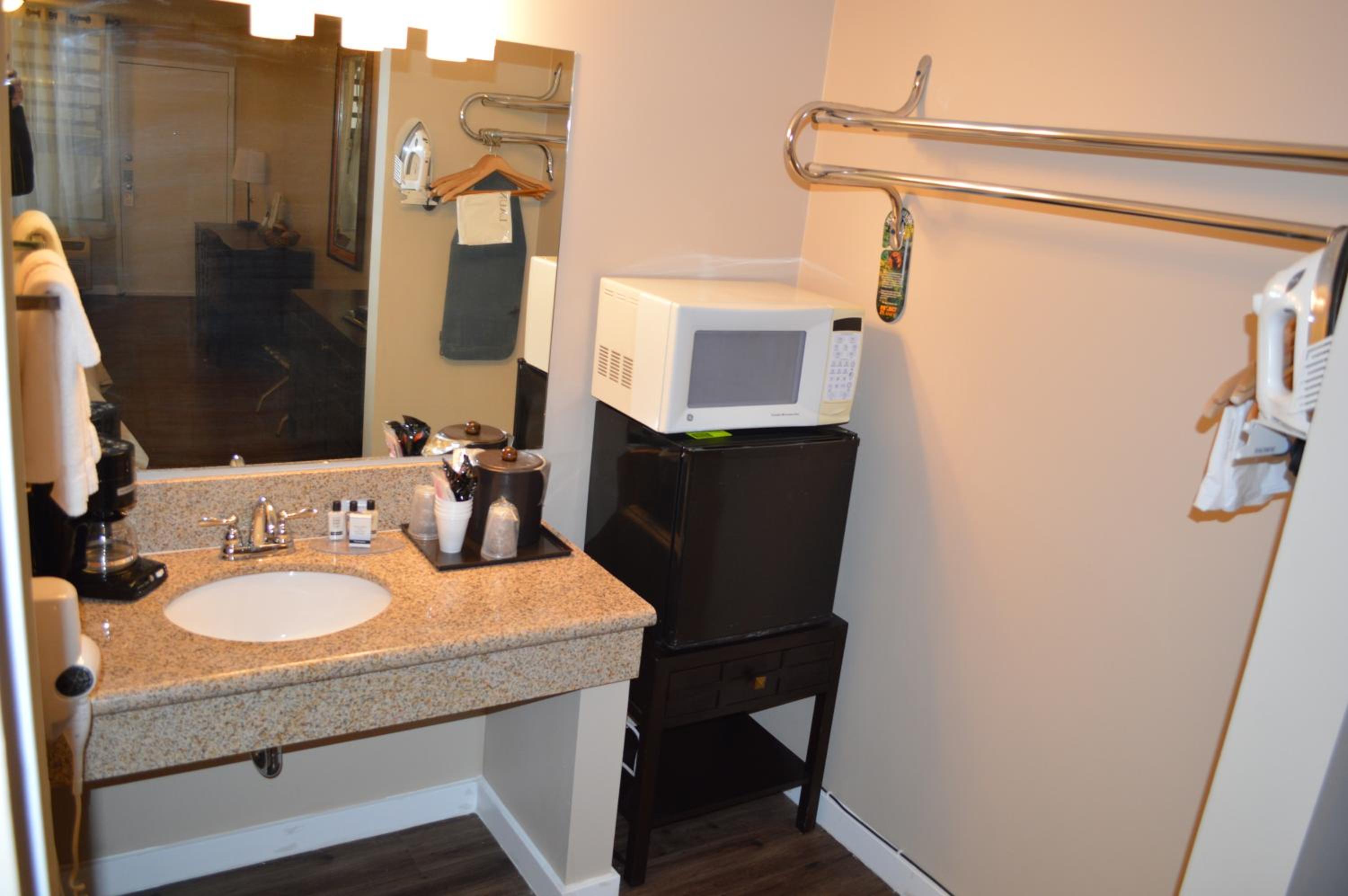 Laramie Vacations - Laramie Valley Inn - Property Image 5