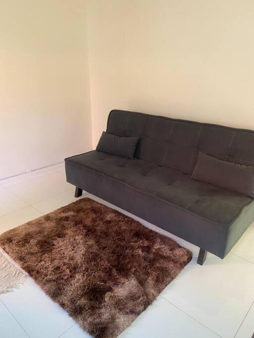 Apartamento mobiliado em Maricá próximo ao centro