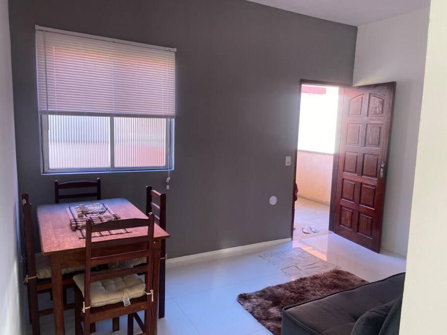 Apartamento mobiliado em Maricá próximo ao centro