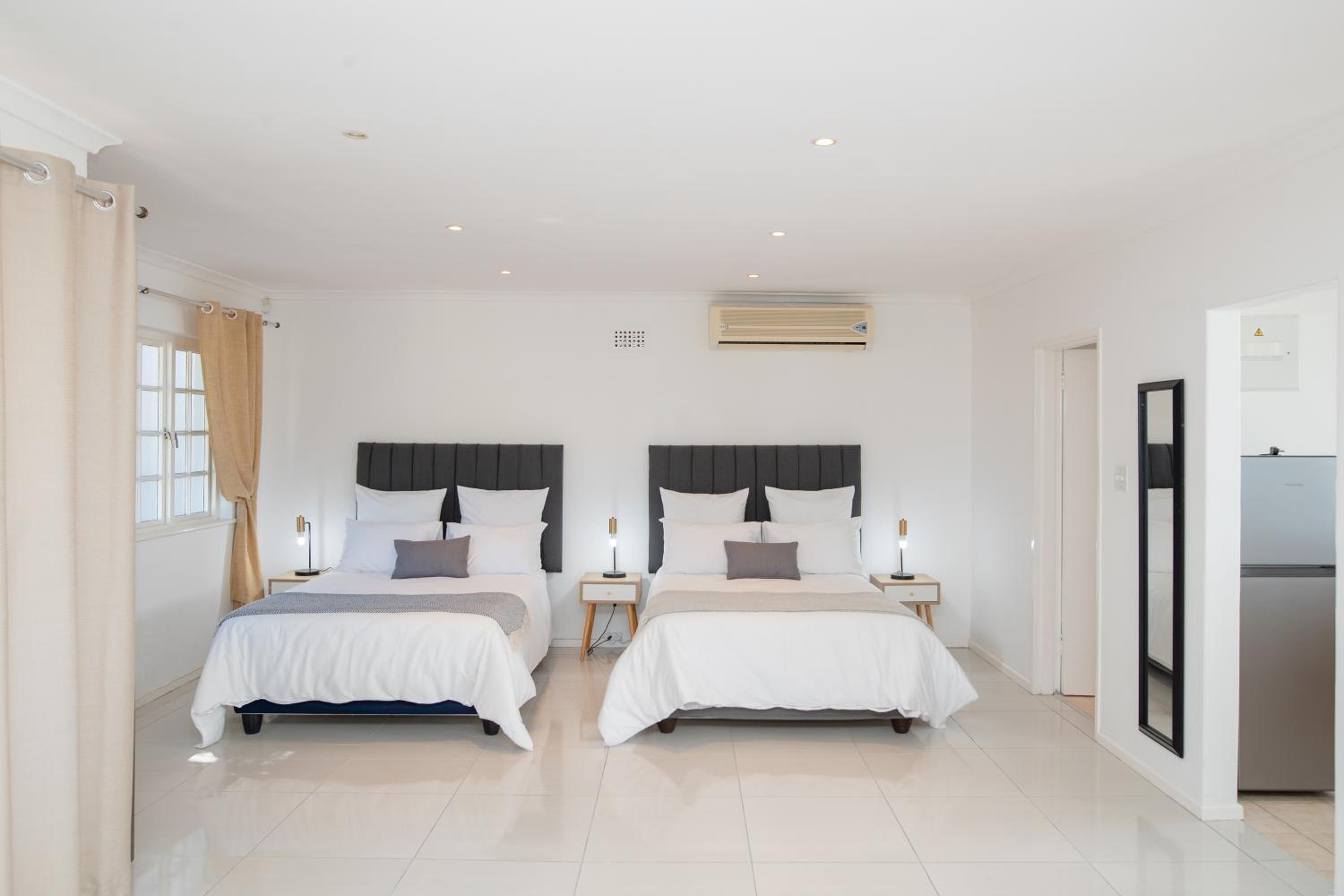 Queen Julie Constantia Upper Cottage view 5