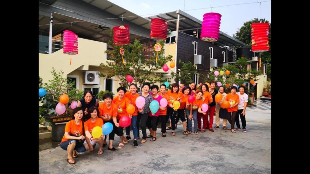 Bonsai Homestay Kluang - B17 view 2