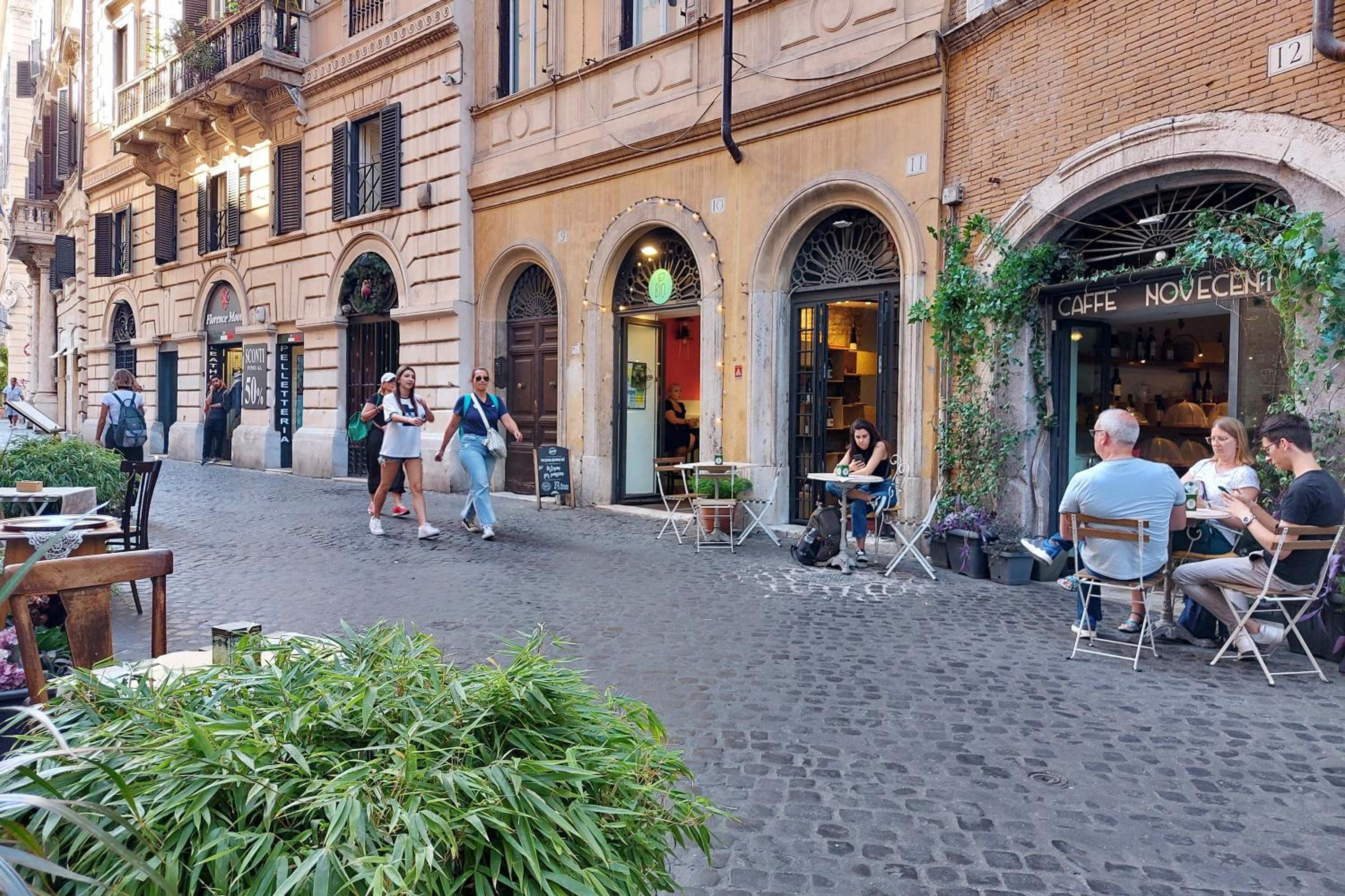 Cozy Navona Flat