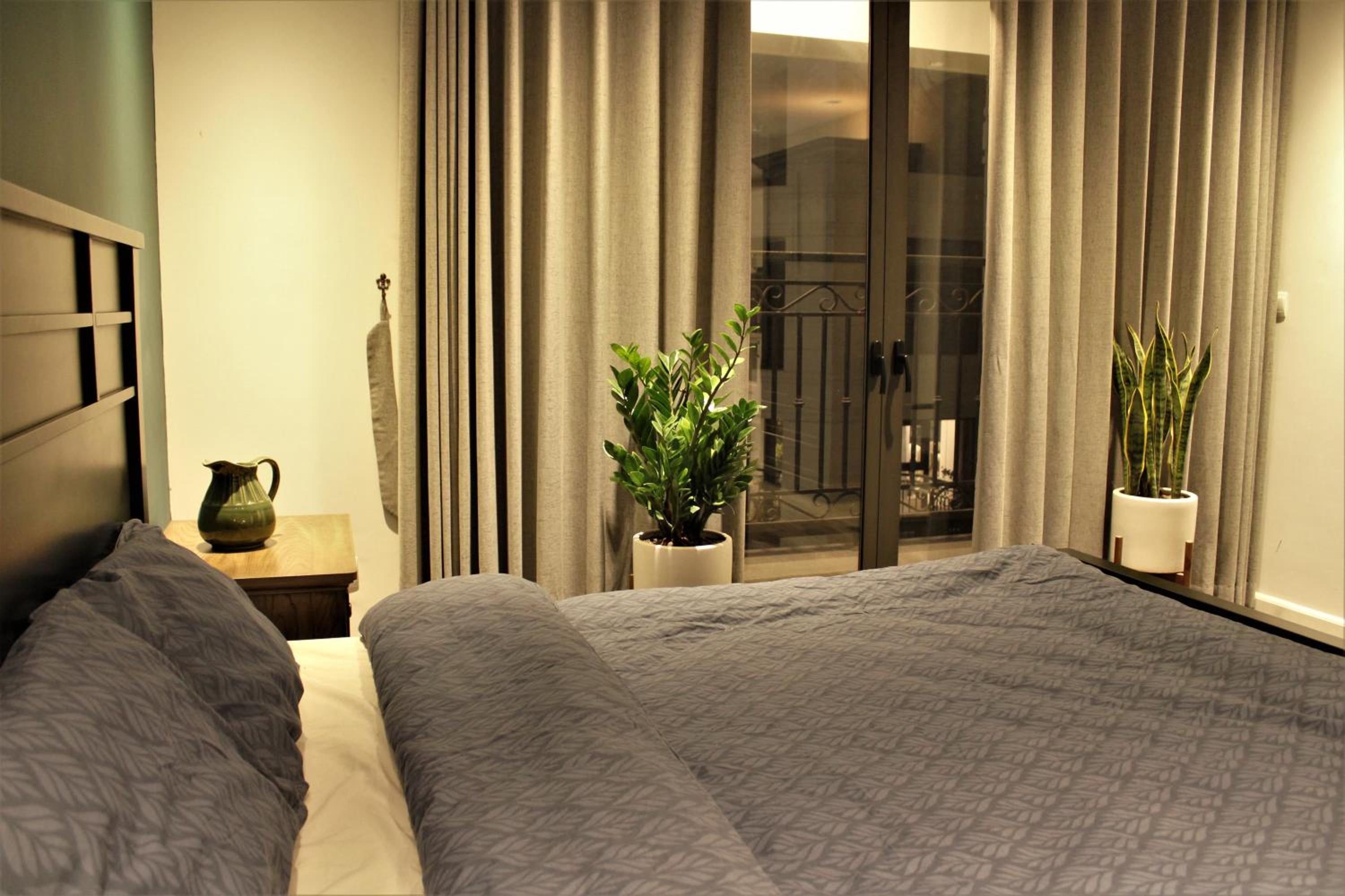 D'Leroi Soleil - Modern Apartment by West Lake