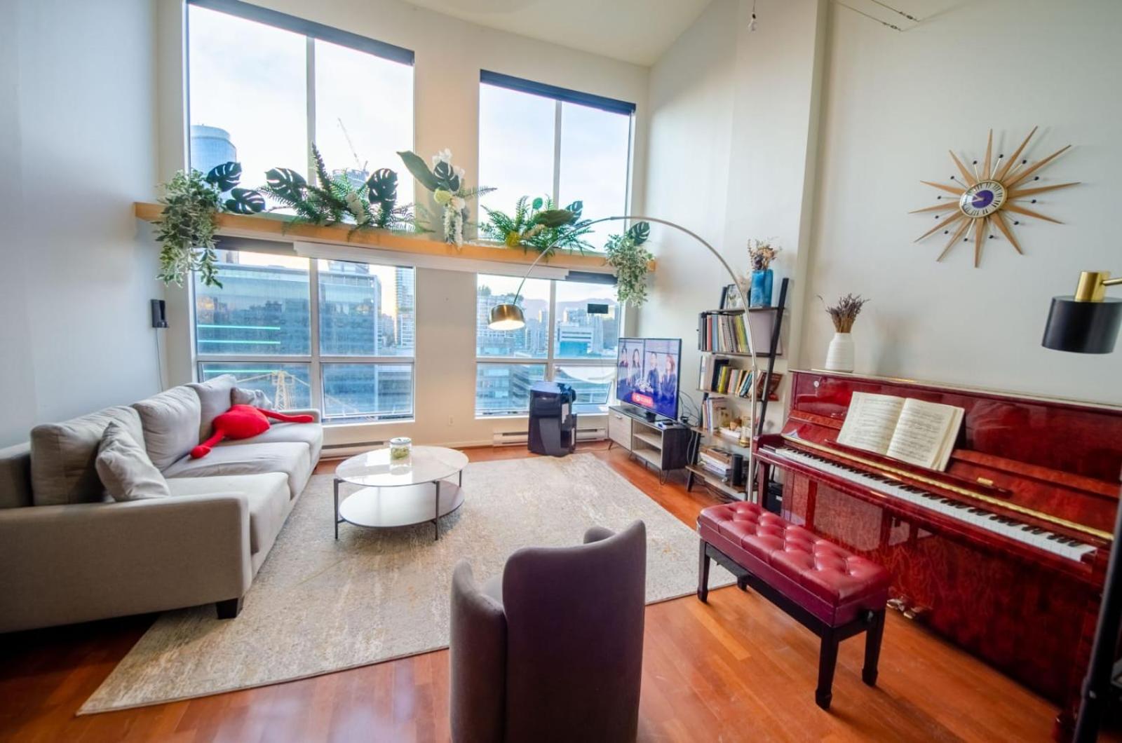 loft in downtown Vancouver with free parking