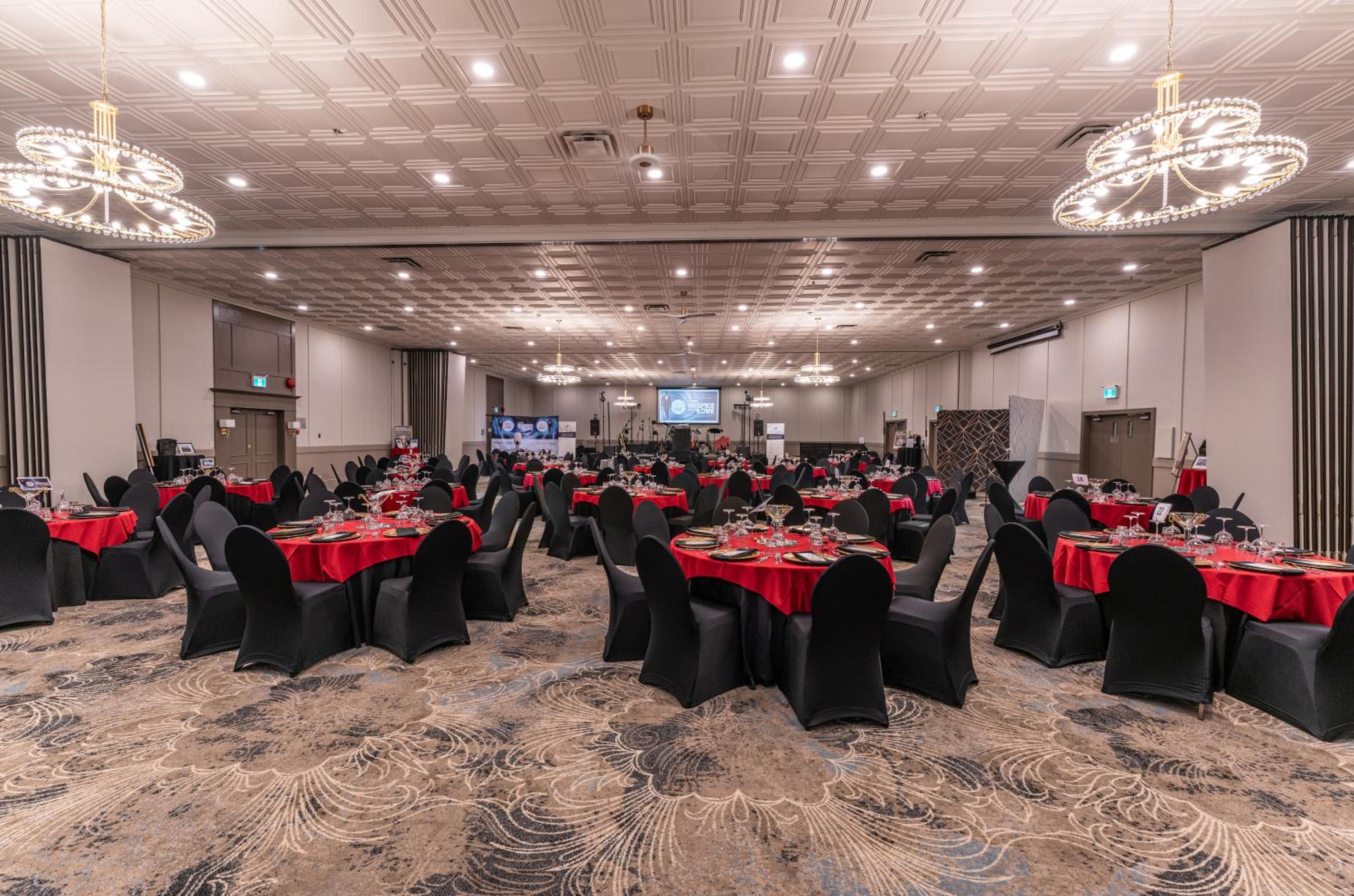 Vernon Vacations - Prestige Vernon Lodge - Property Image 24