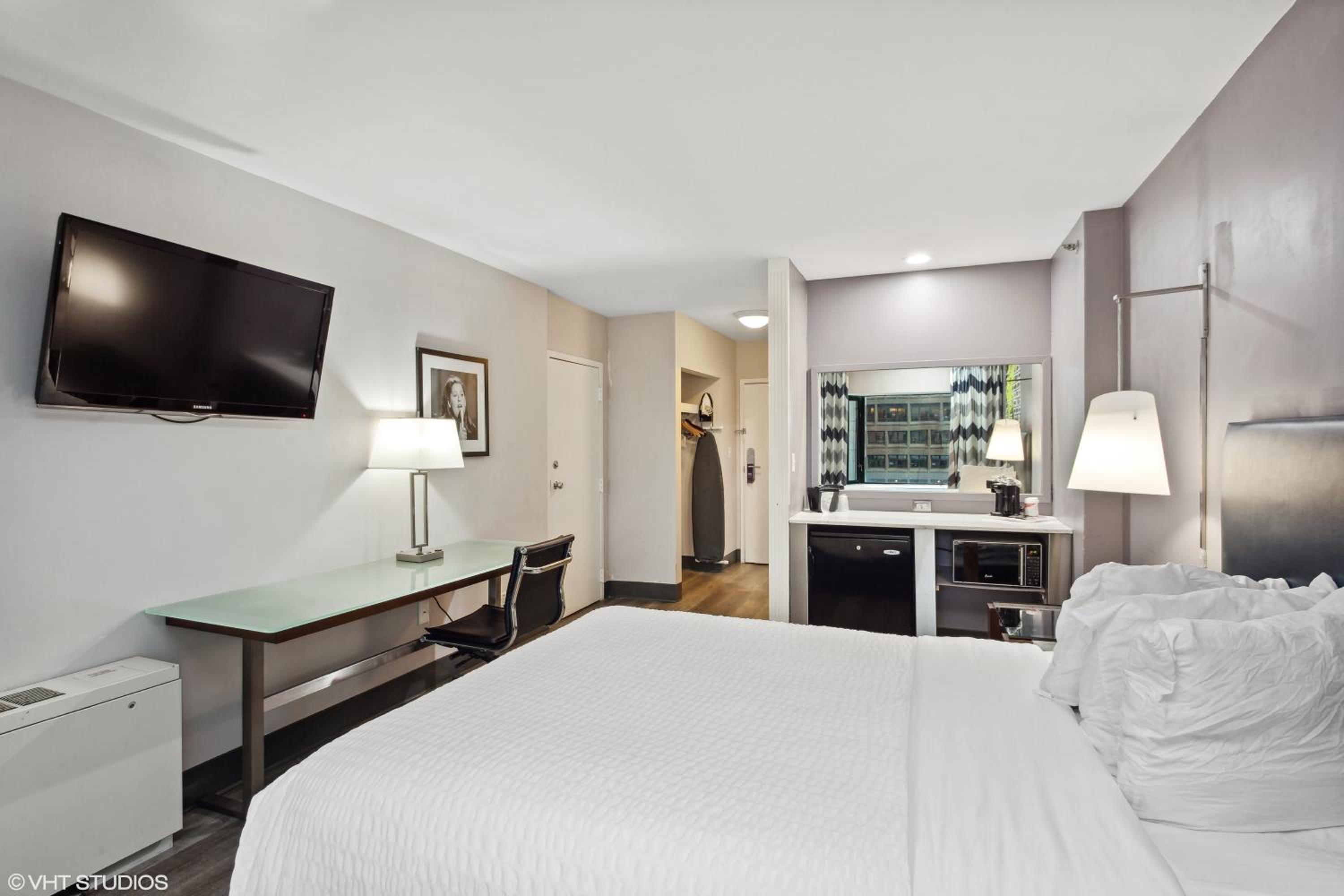 Comfort Inn Suites Baltimore Inner Harbor - Property Image 32
