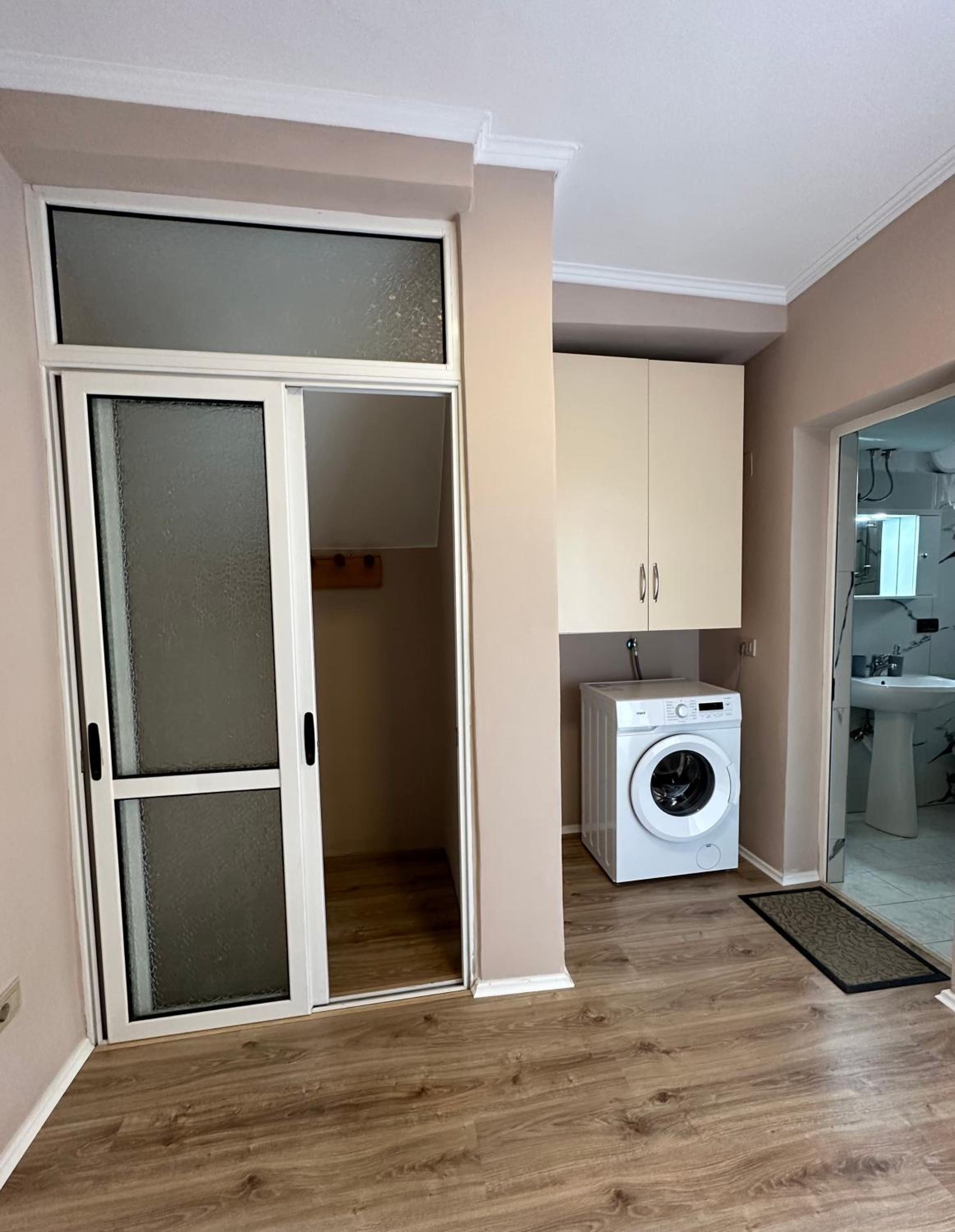 Bejart Apartment 5