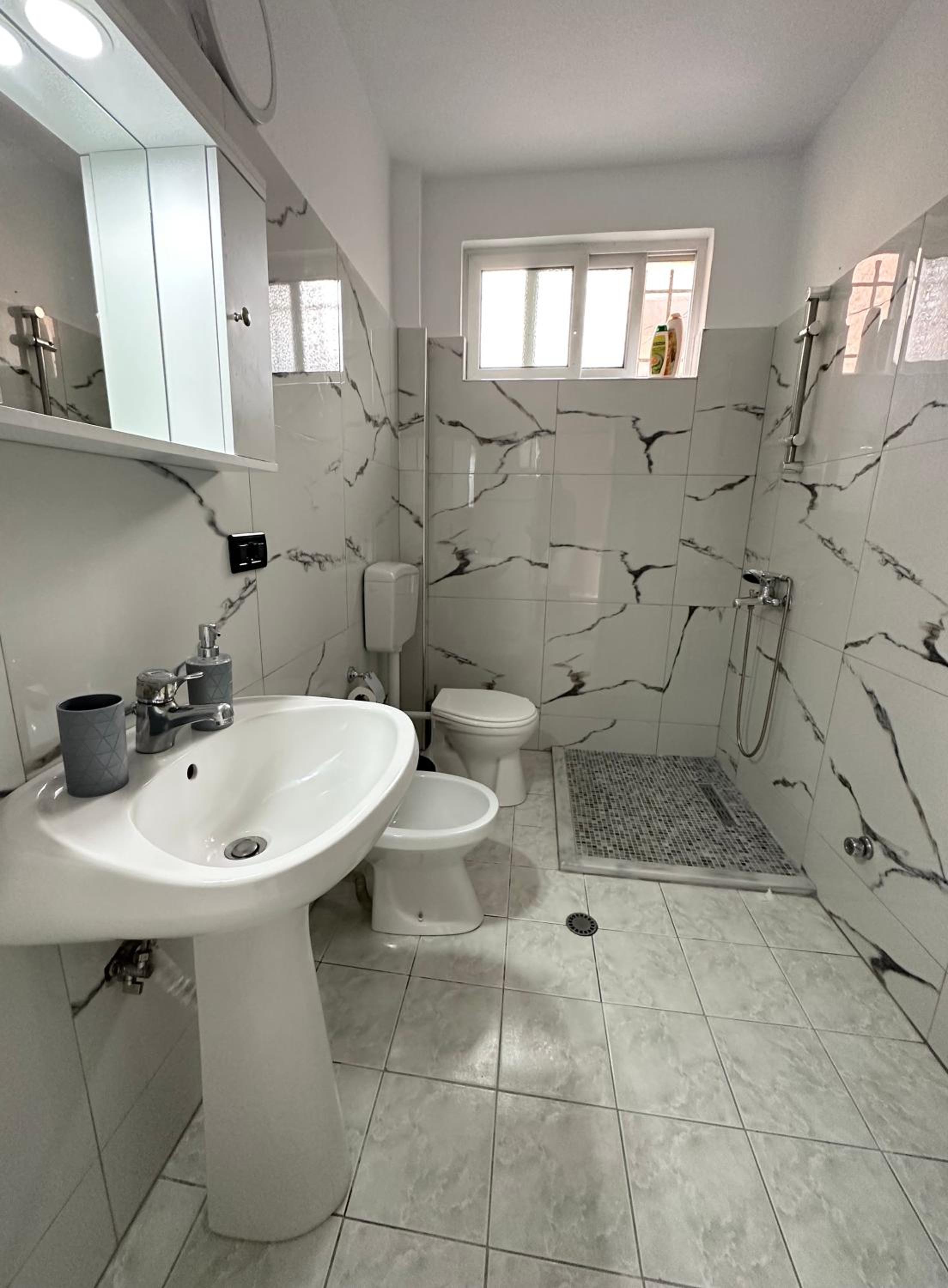 Bejart Apartment 5