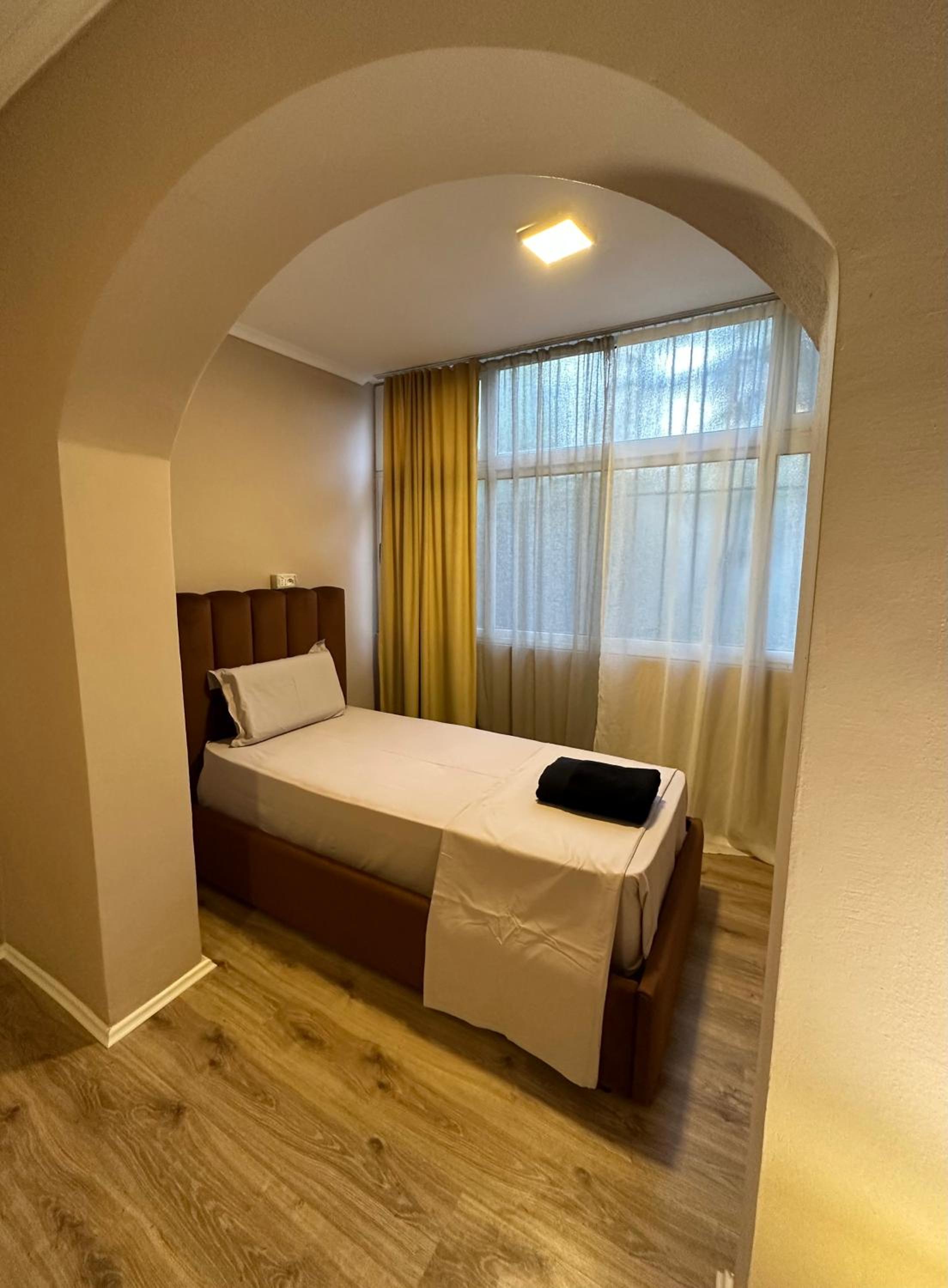 Bejart Apartment 5