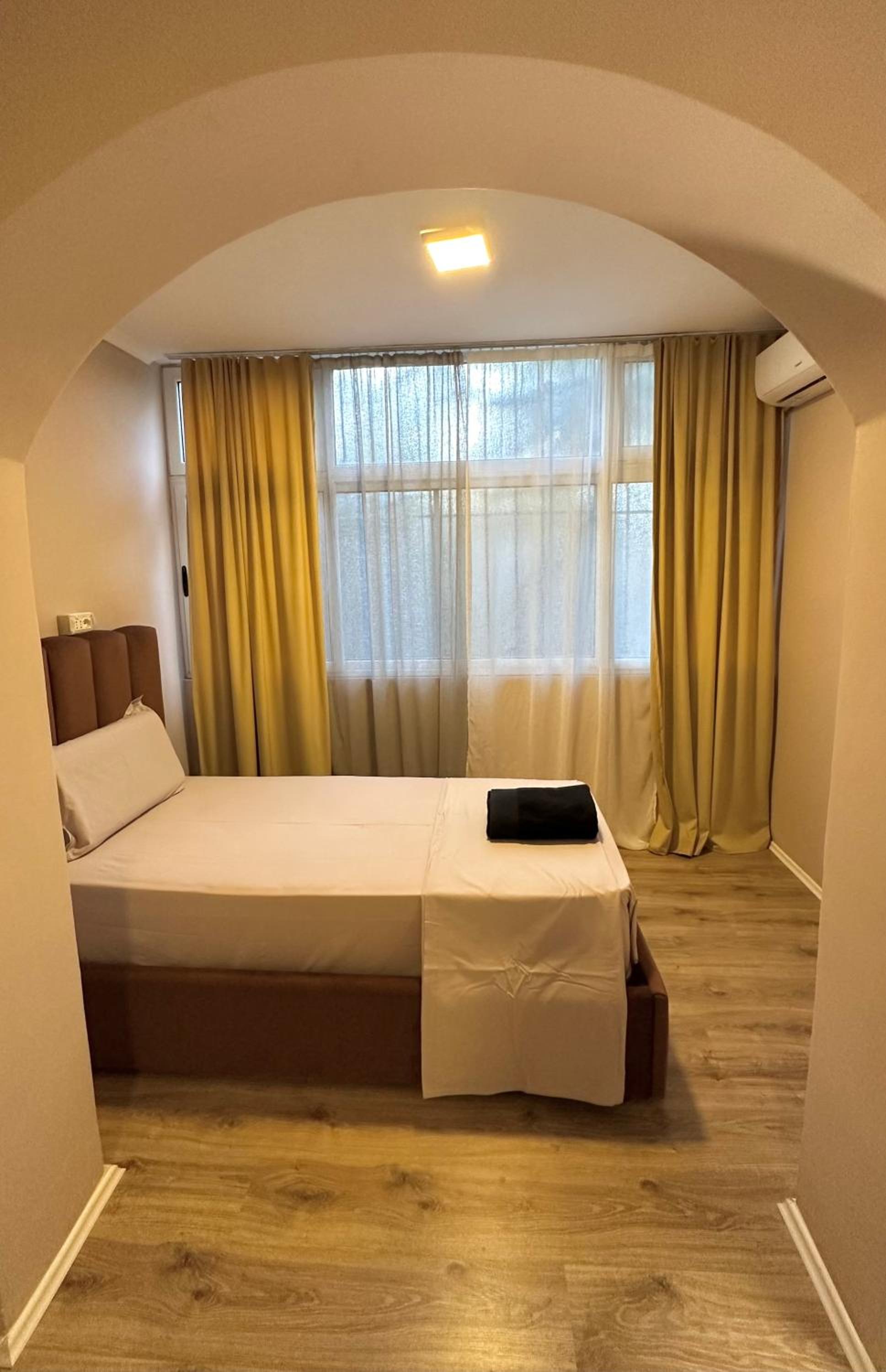 Bejart Apartment 5