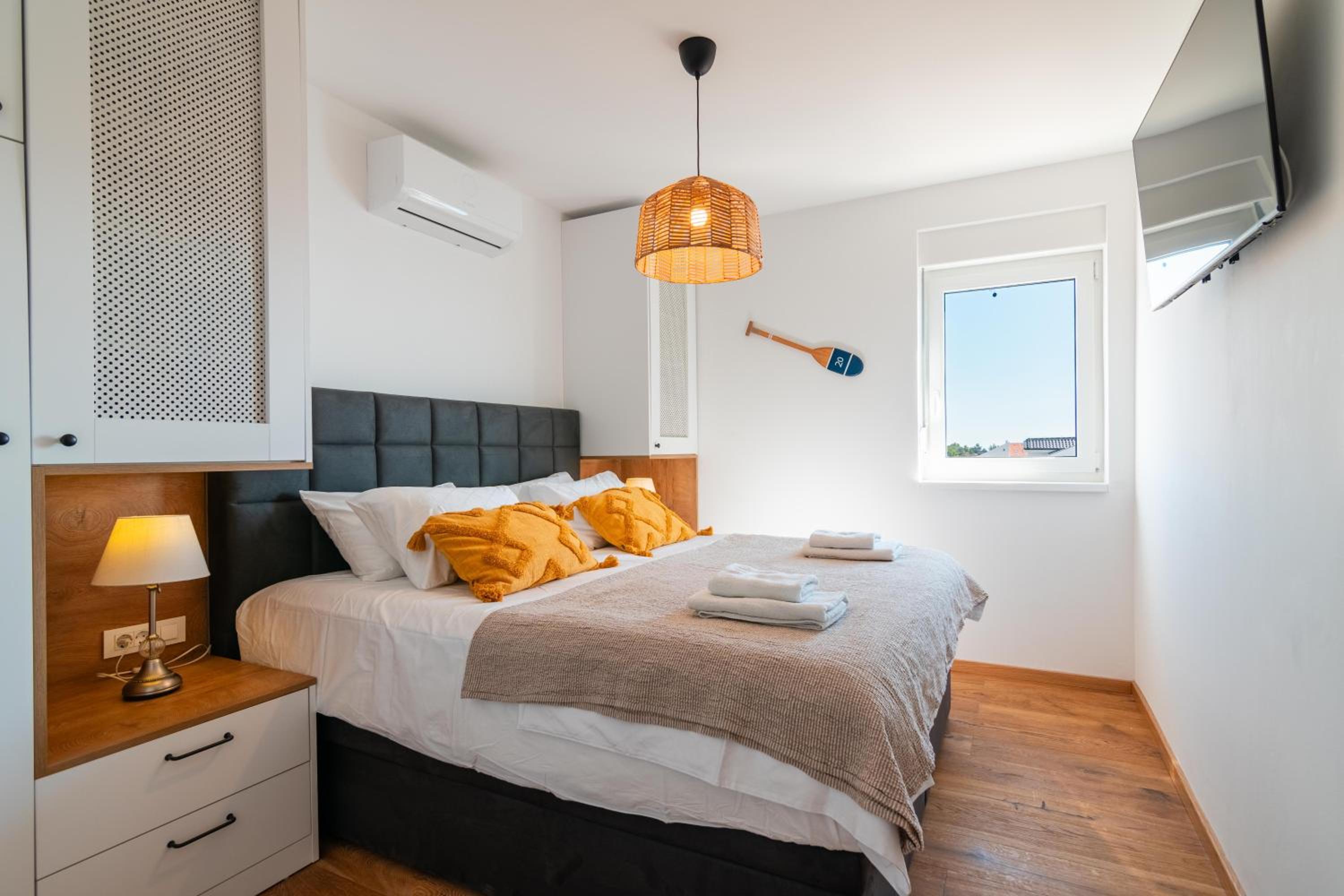 Luxury Mandre