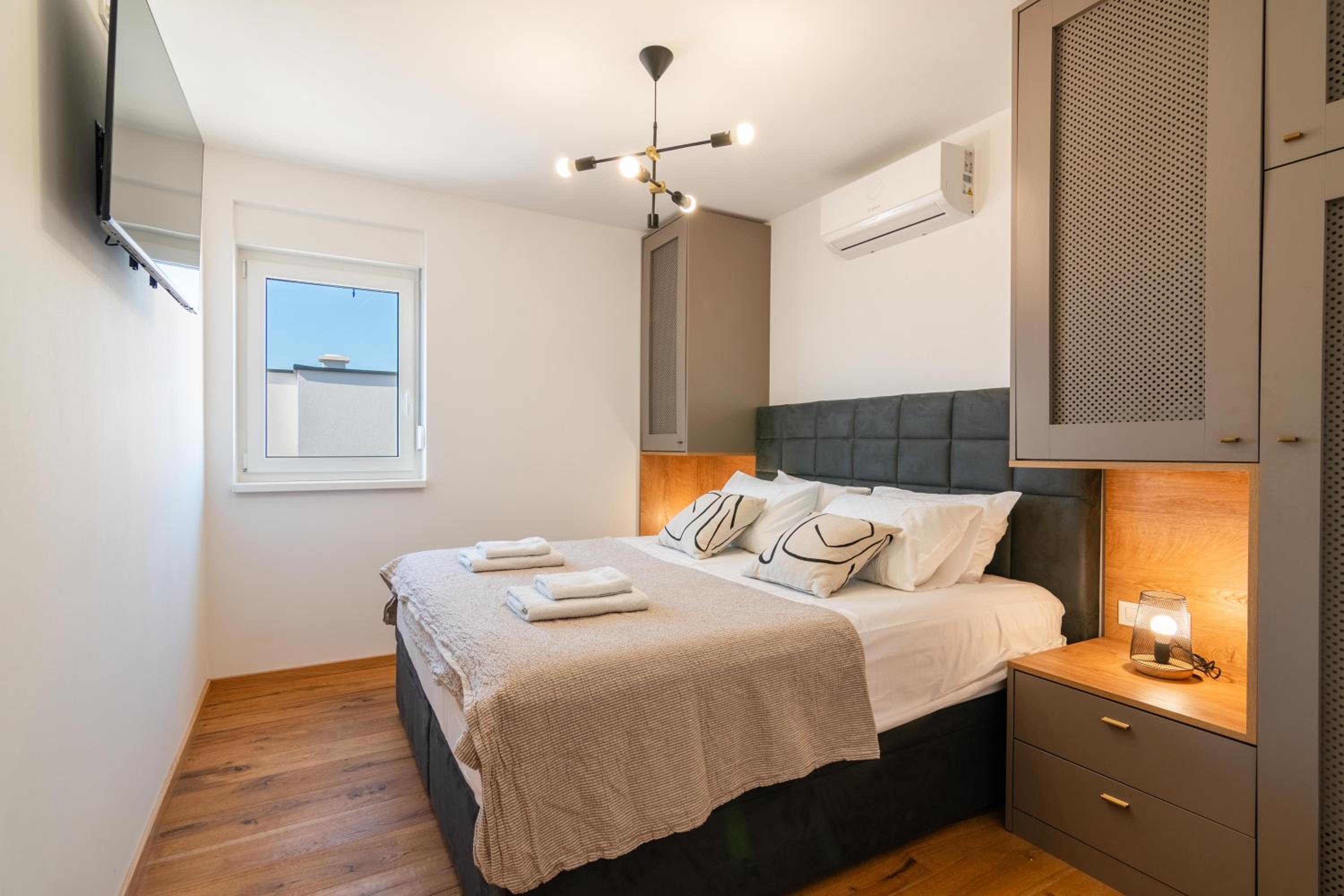 Luxury Mandre