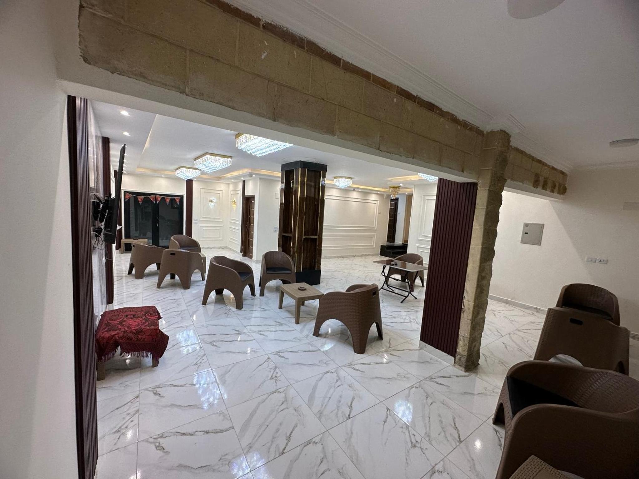 Egyptus Pyramids Inn