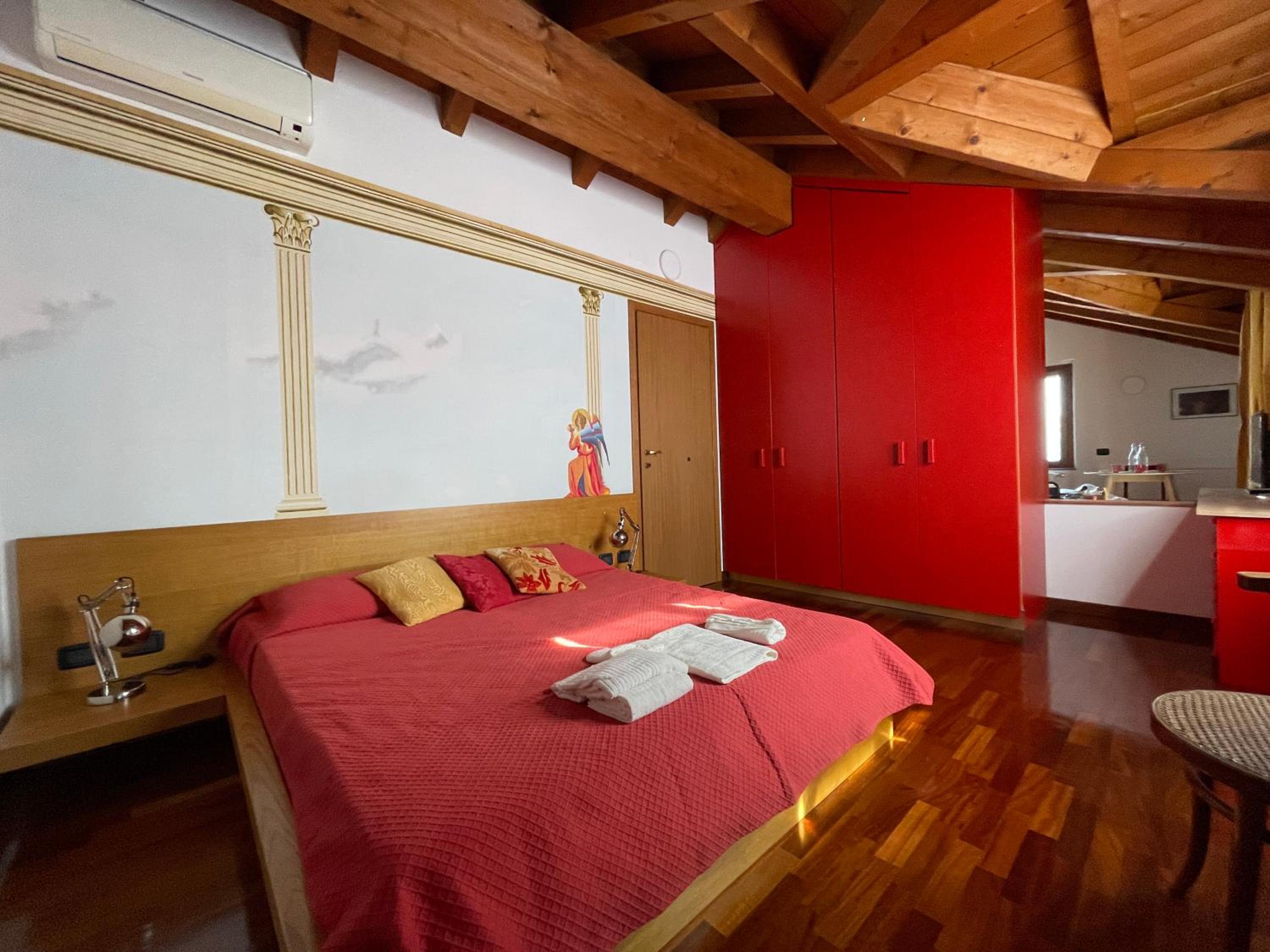The Pretty Attic