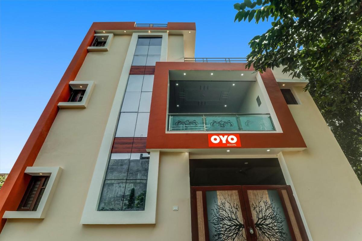OYO Flagship Royal Residency