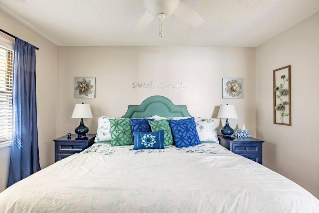 Creekside Gated Golf Mtn Villa w/fast wifi & paved view 5