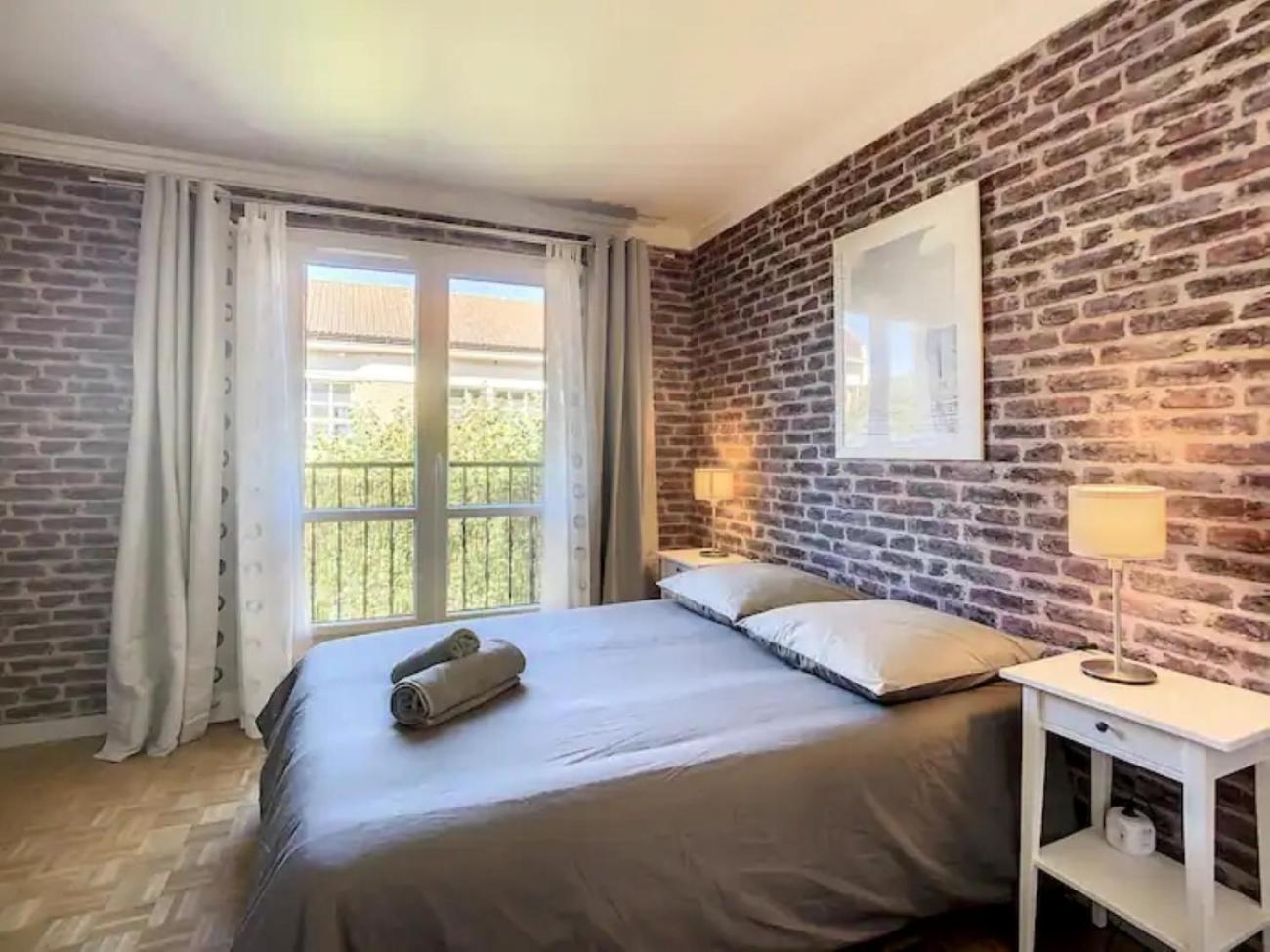 Appartement chic proche de Paris, parking inclus