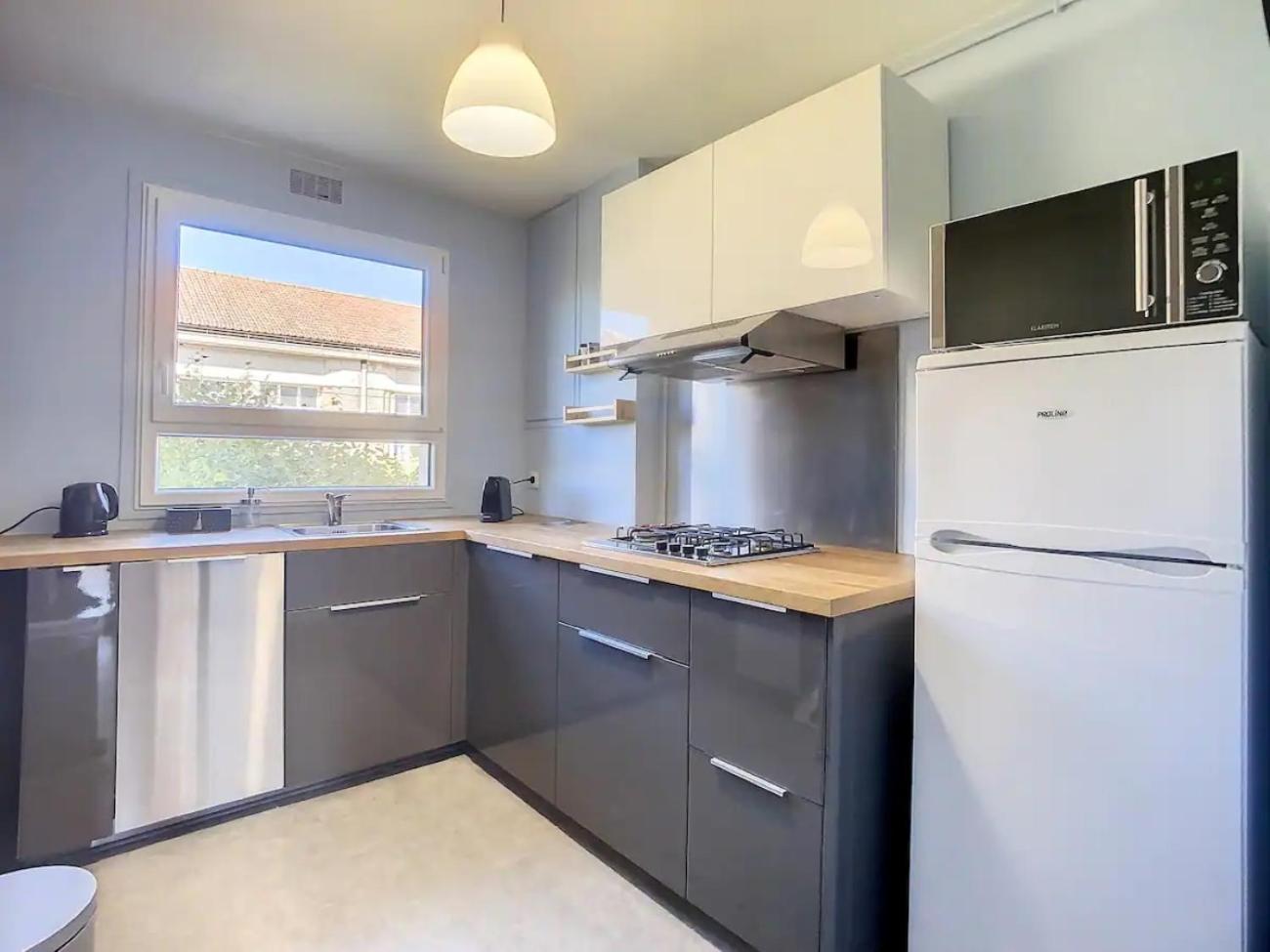 Appartement chic proche de Paris, parking inclus