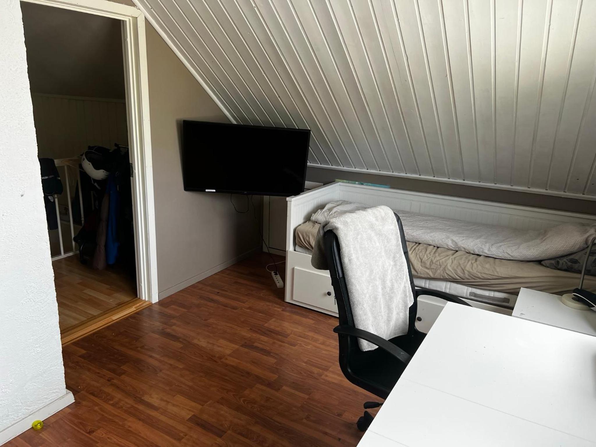 Photo 6
