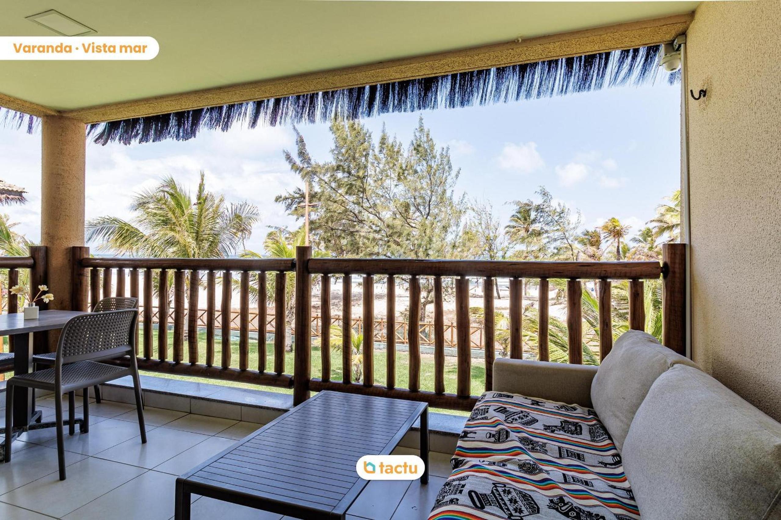 Sea view bungalow at VG Sun Cumbuco by Tactu