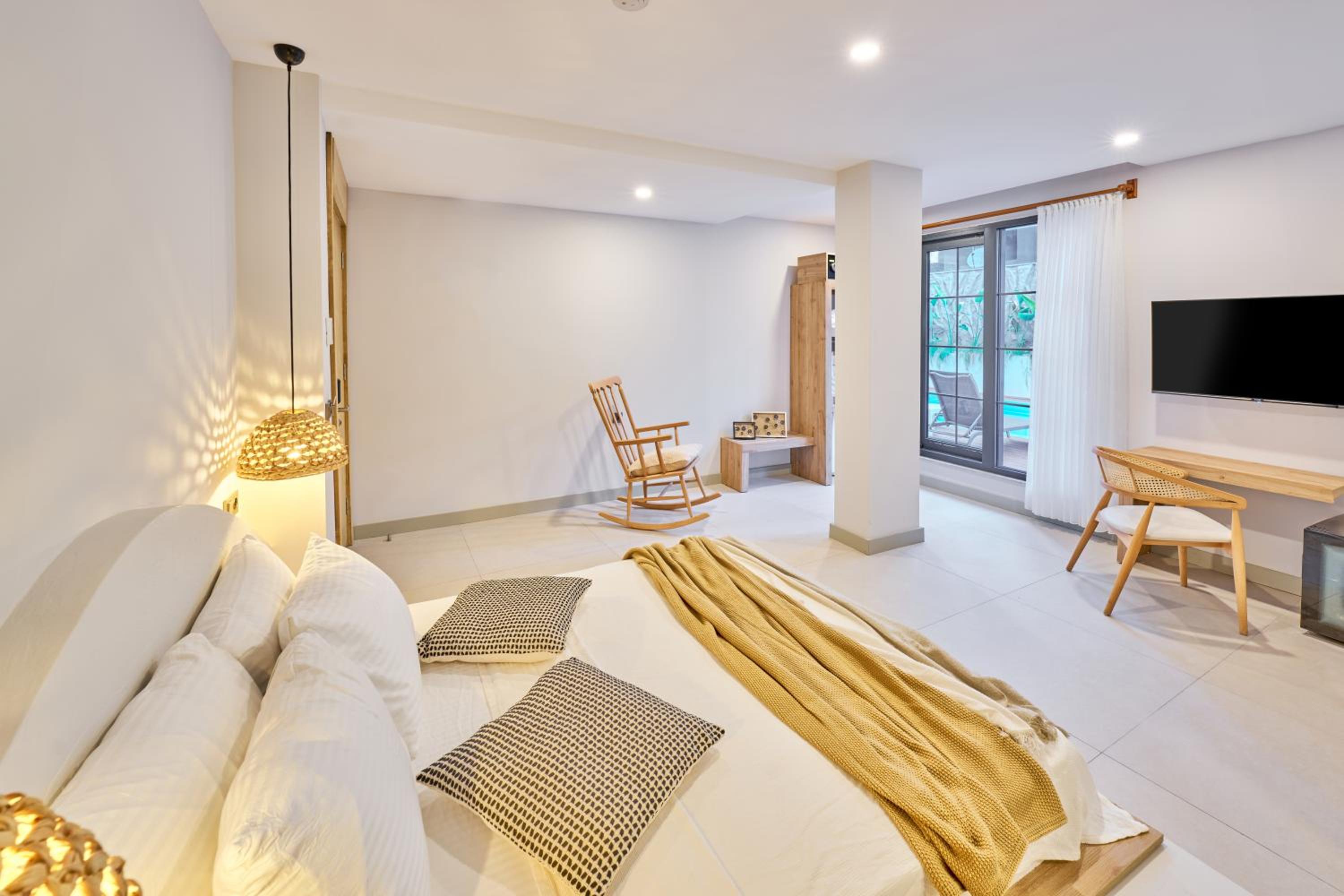 Lilium Boutique Hotel - Image 12