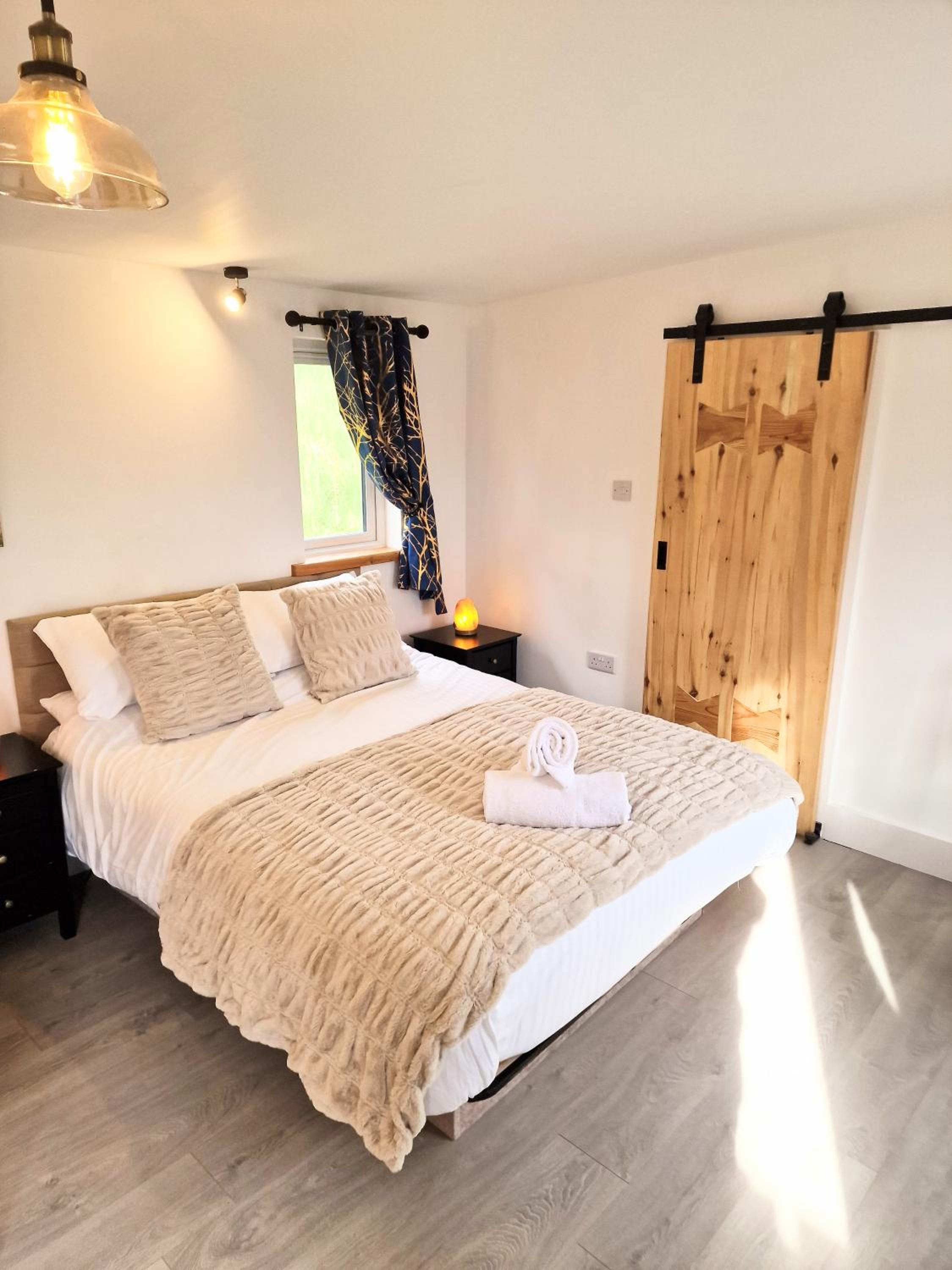 Kaoglen Lodge - Fawn Pod - Hot Tub - Dogs - Pitlochry - Luxury