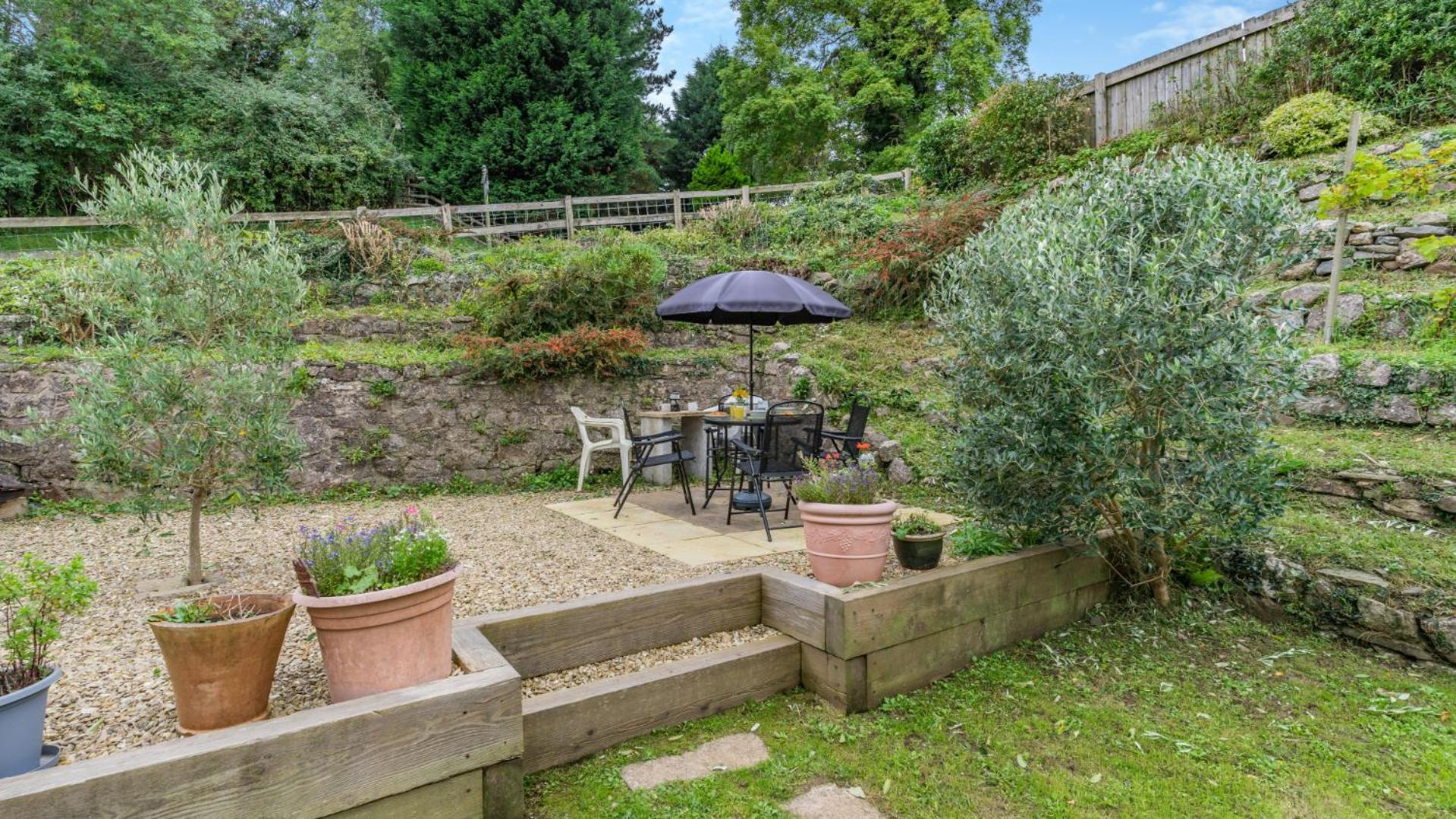 2 Bed in Swansea oc-hh403