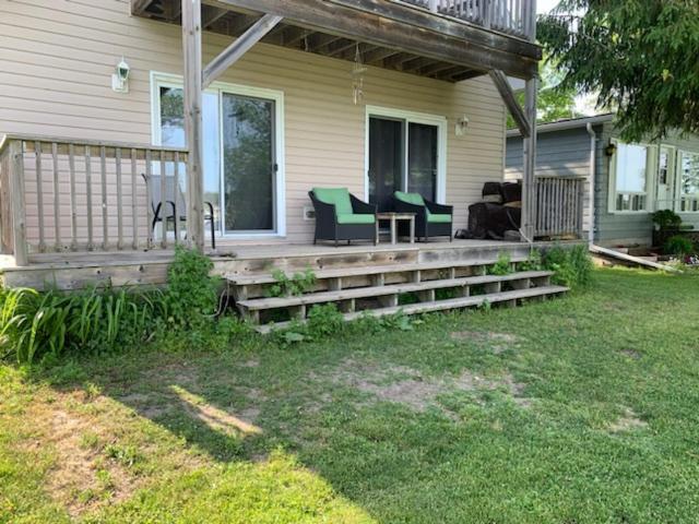 Lakefield Cottage on Otonabee River