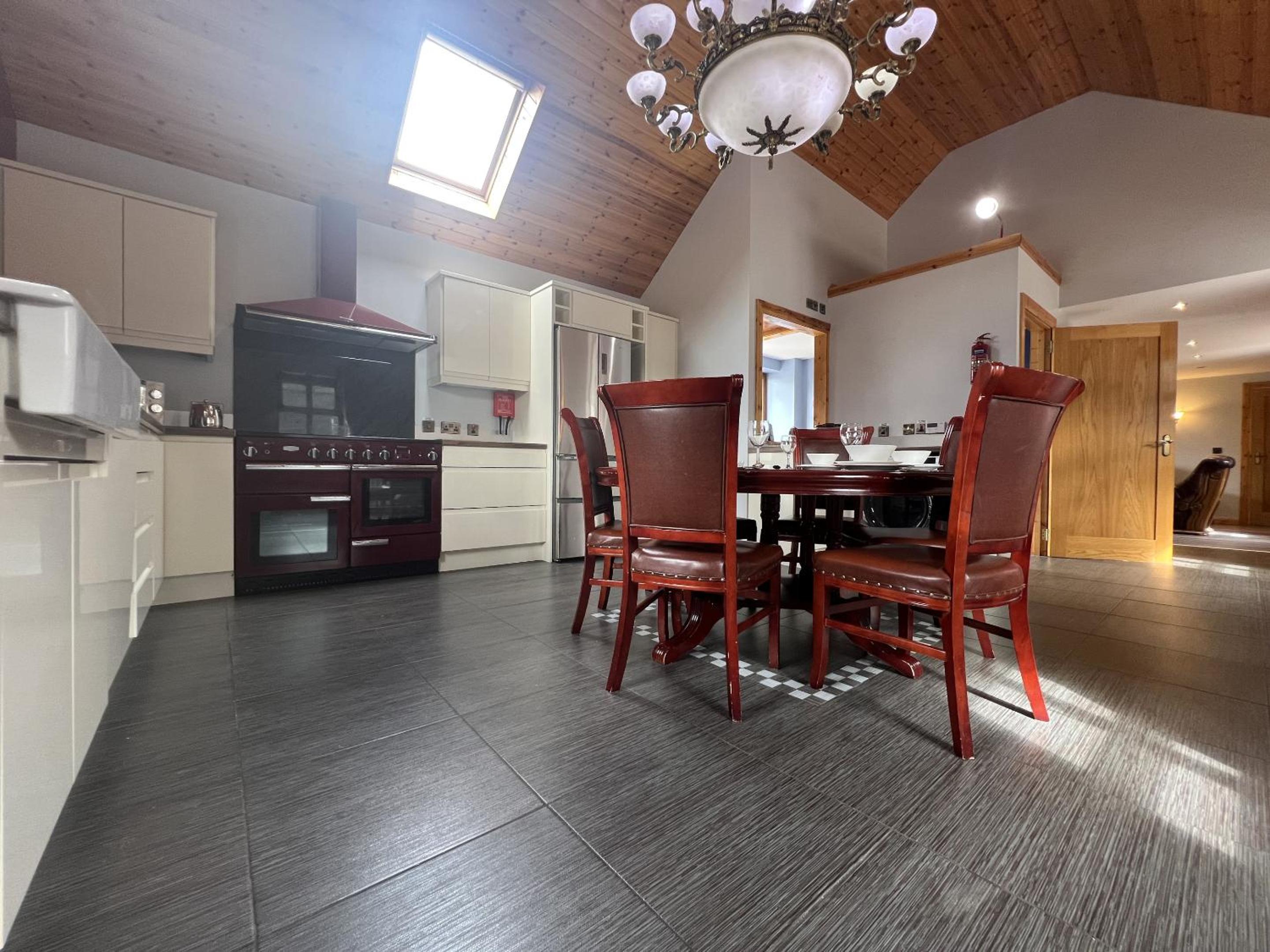 Avoca Lodge