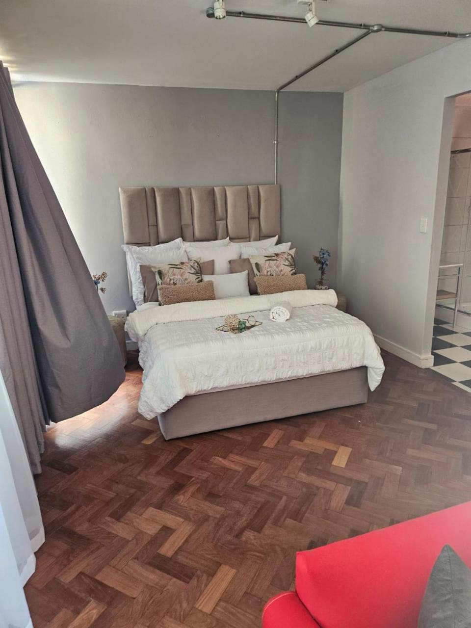 @Derricks Luxury Apartments 2