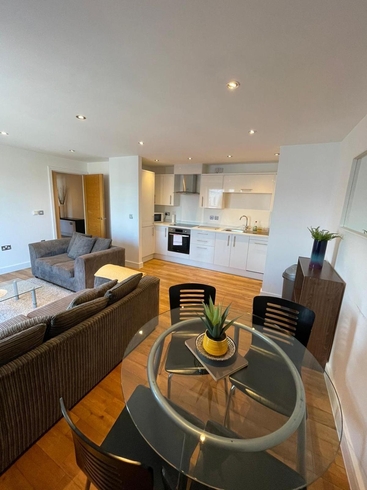 Guildford Vacations - Blue Sky Apartments Abbots Yard, Guildford - Property Image 21