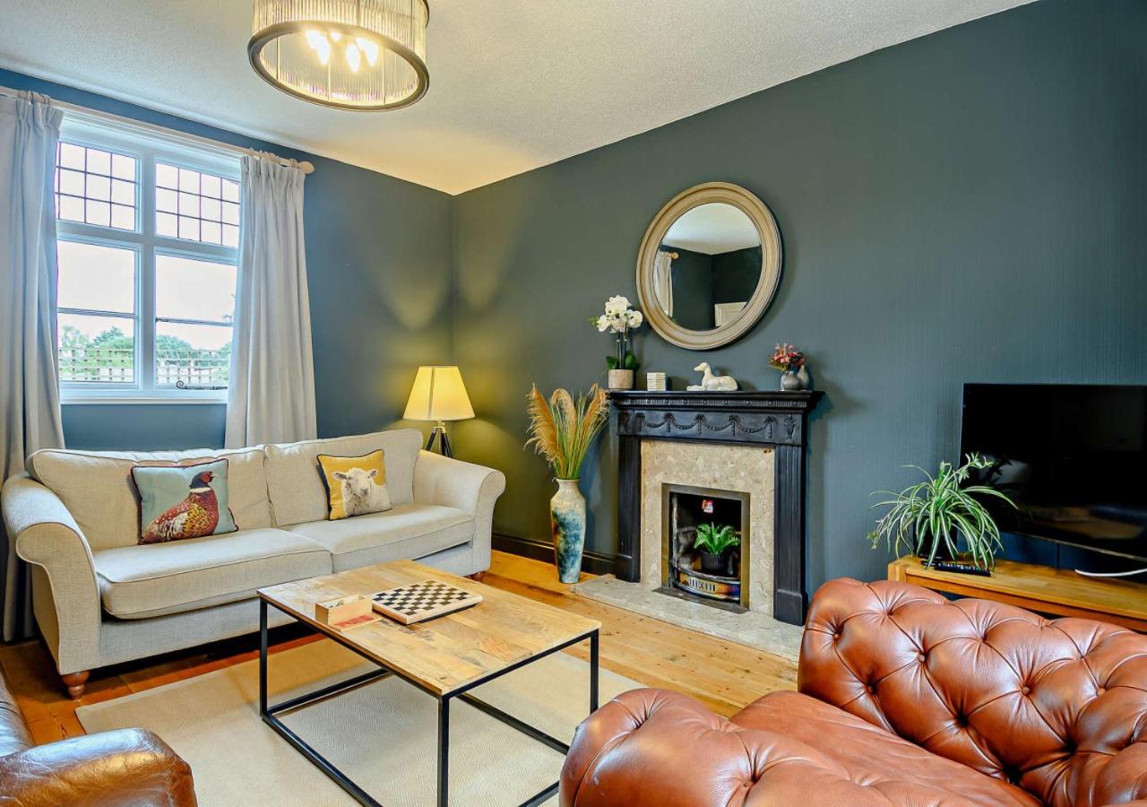 Gardeners Cottage - Nowton Park view 4