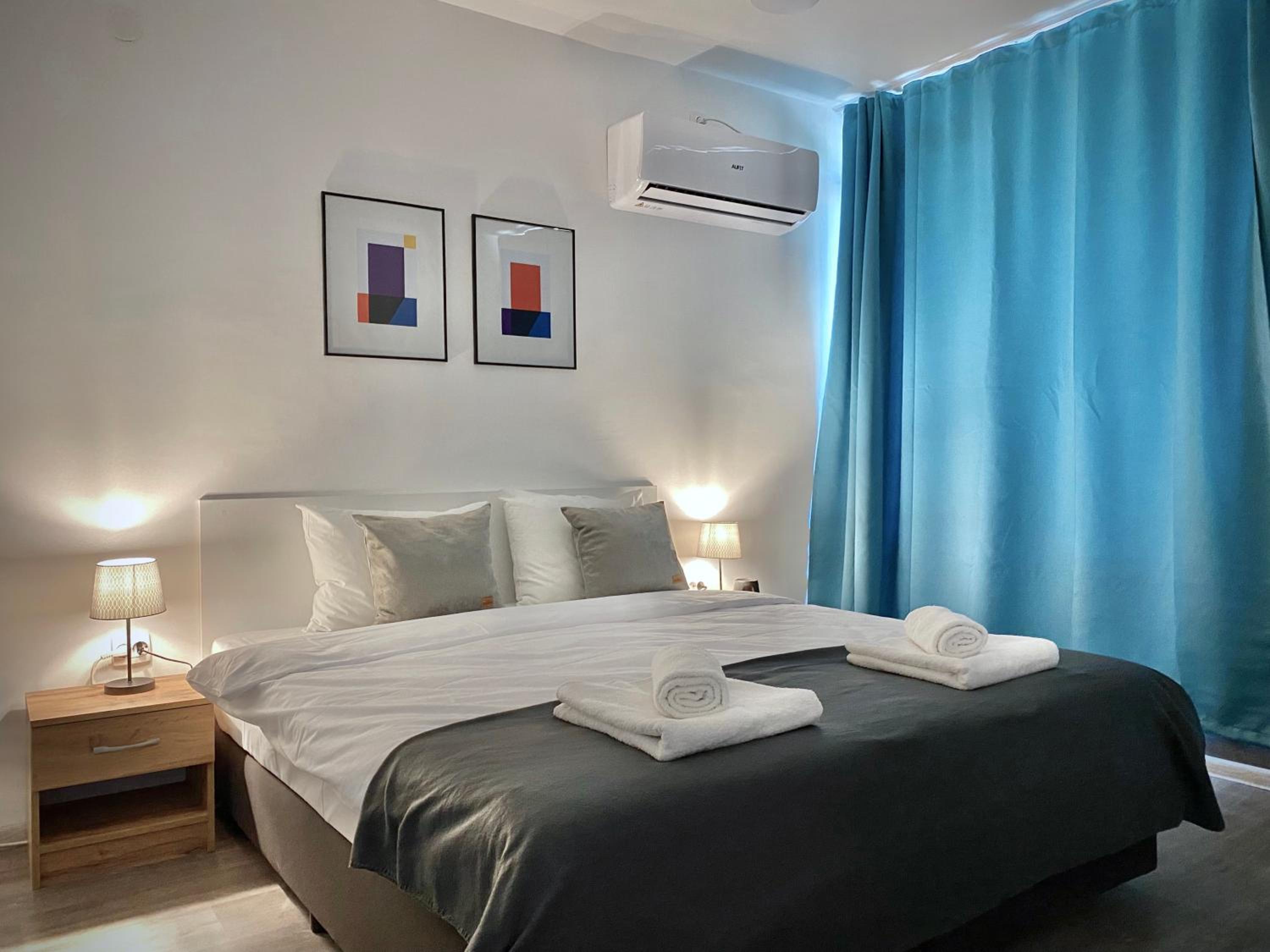 Hello Studios Budget Stays Free Parking & Wifi