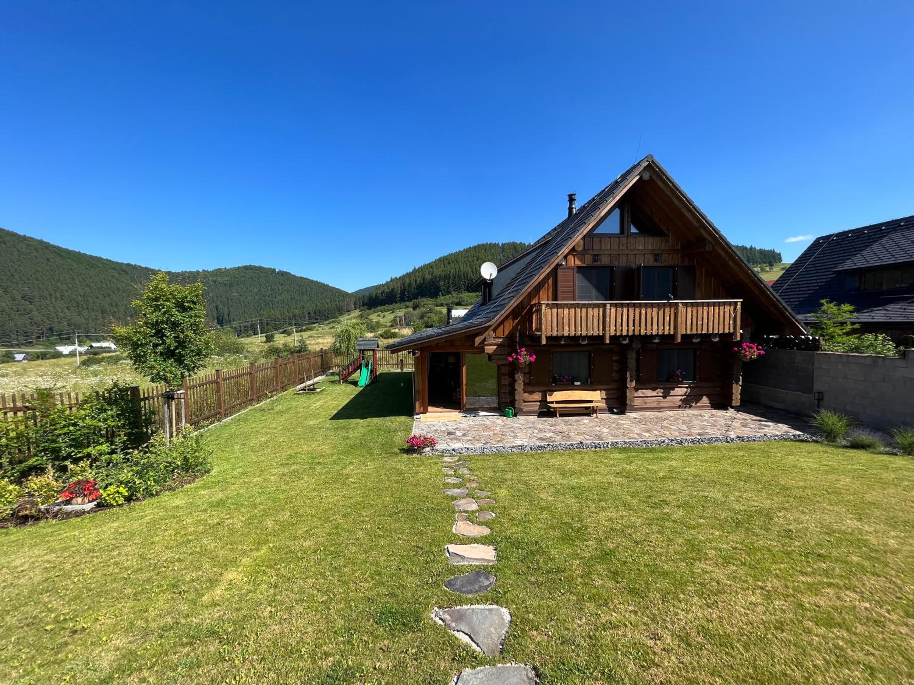 Cabin House Čičmany- Relaxačné zariadenie s ubytovaním