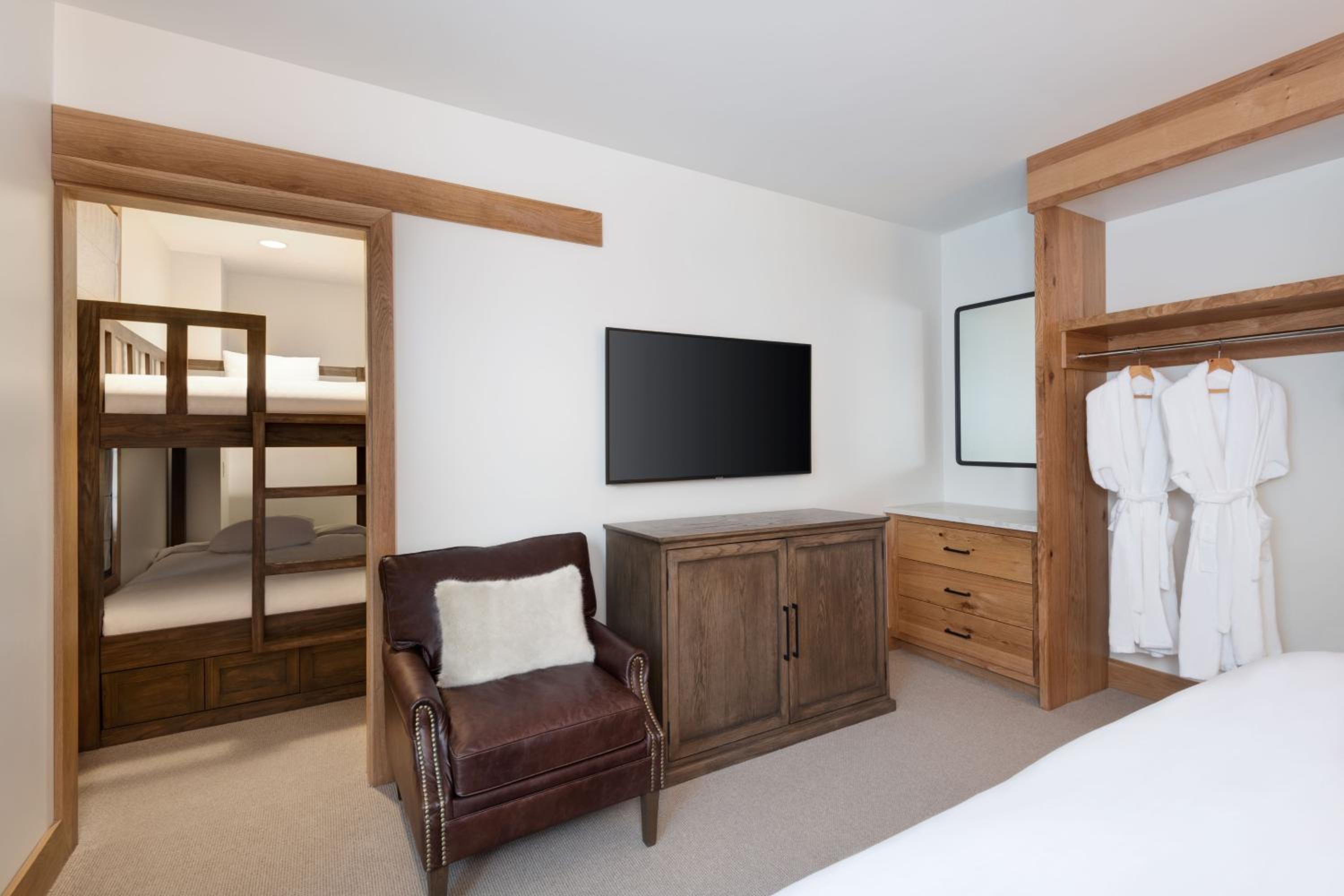 The Snowpine Lodge