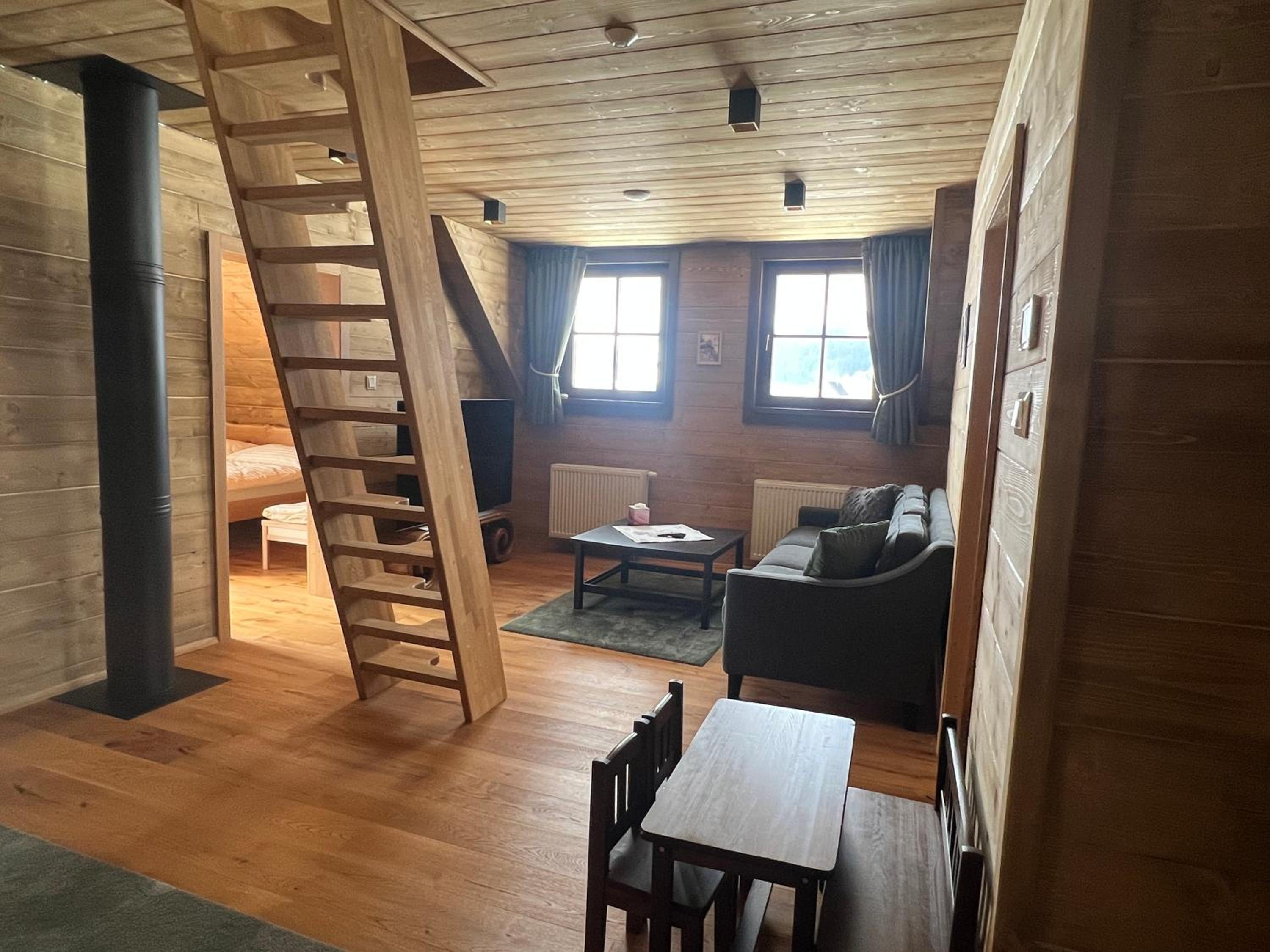 Cabin House Čičmany- Relaxačné zariadenie s ubytovaním