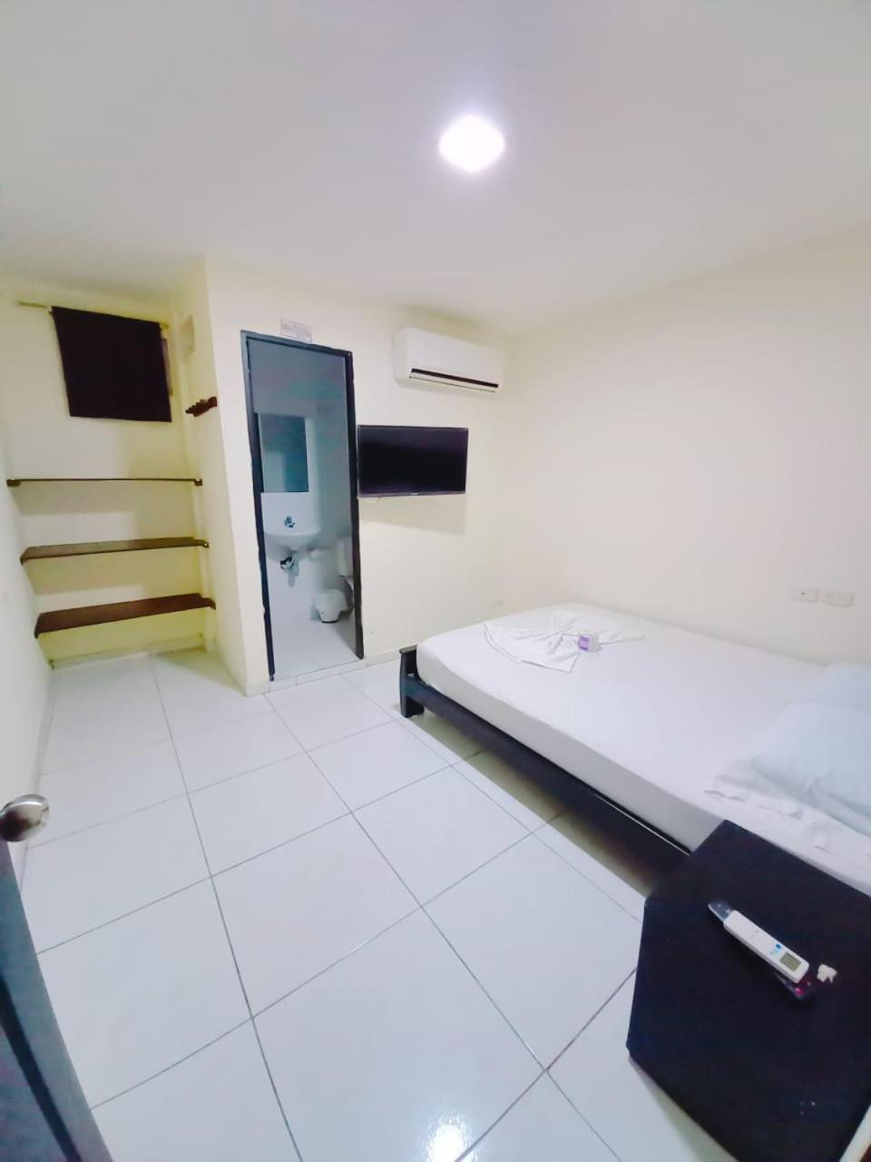 HOSTAL BOCA CHICA