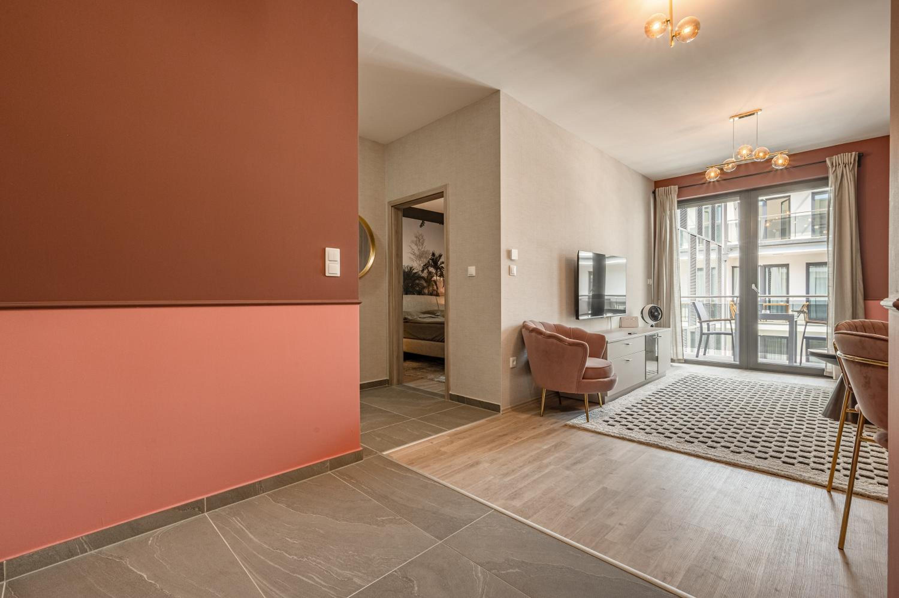 Luxury condo w balcony next to Andrassy road view 5