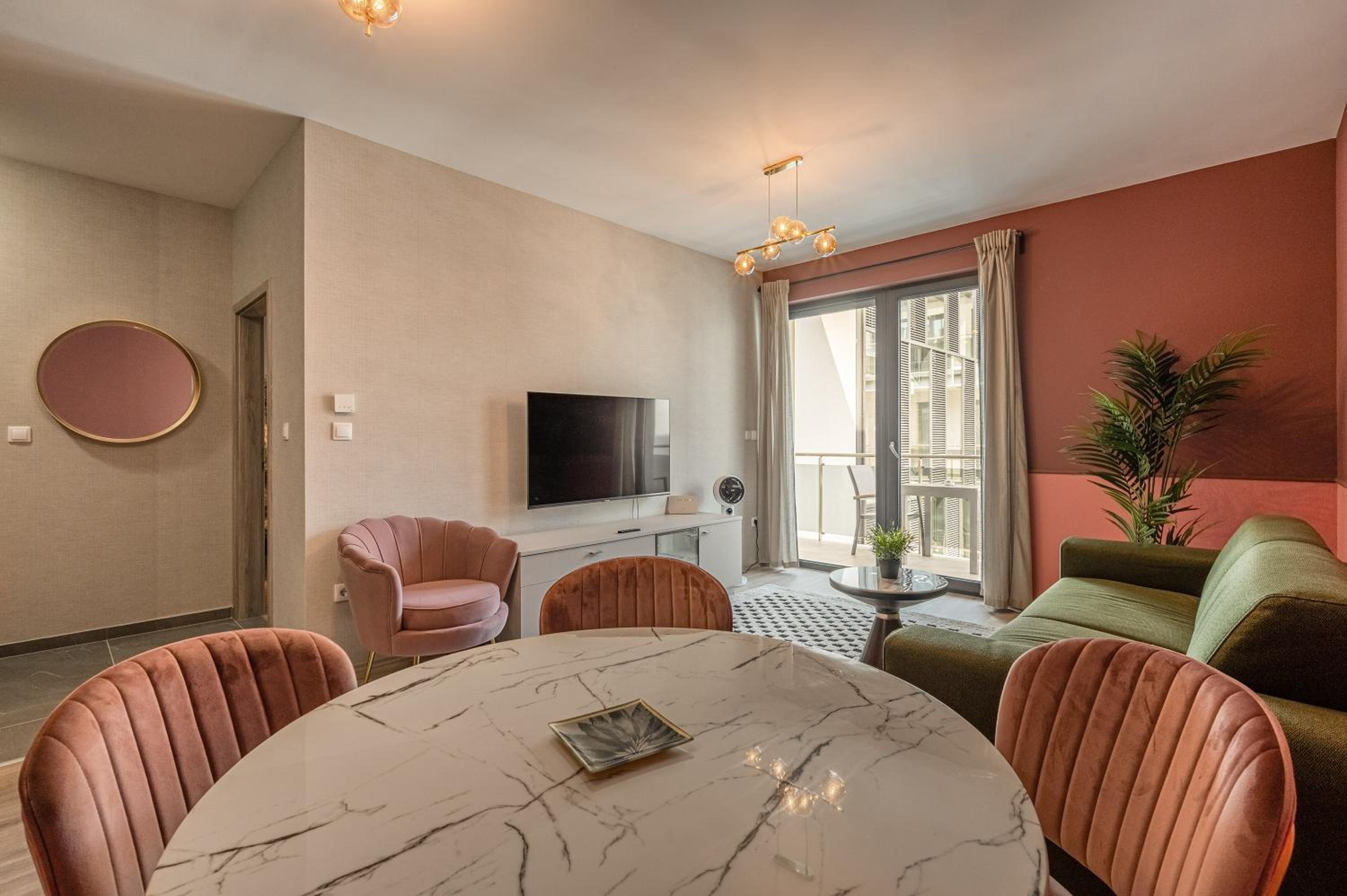 Luxury condo w balcony next to Andrassy road view 3