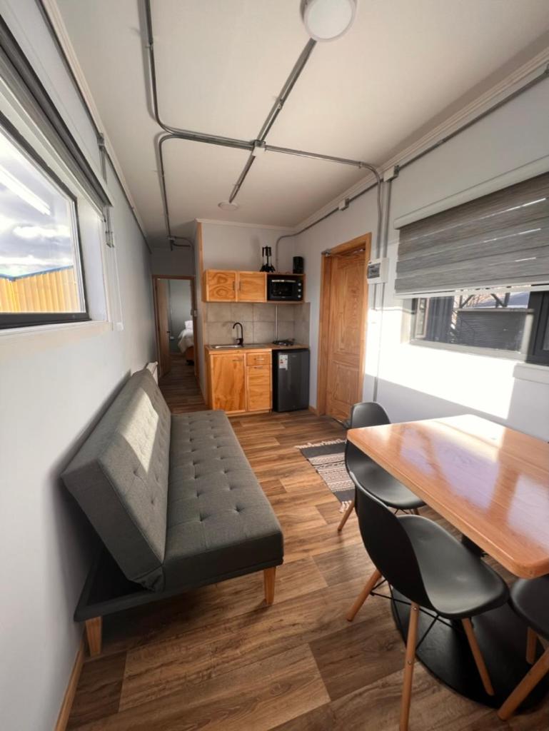 2 Hometainer Natales