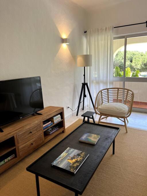 Sunny Vilamoura Golf Villa with Private Pool view 5