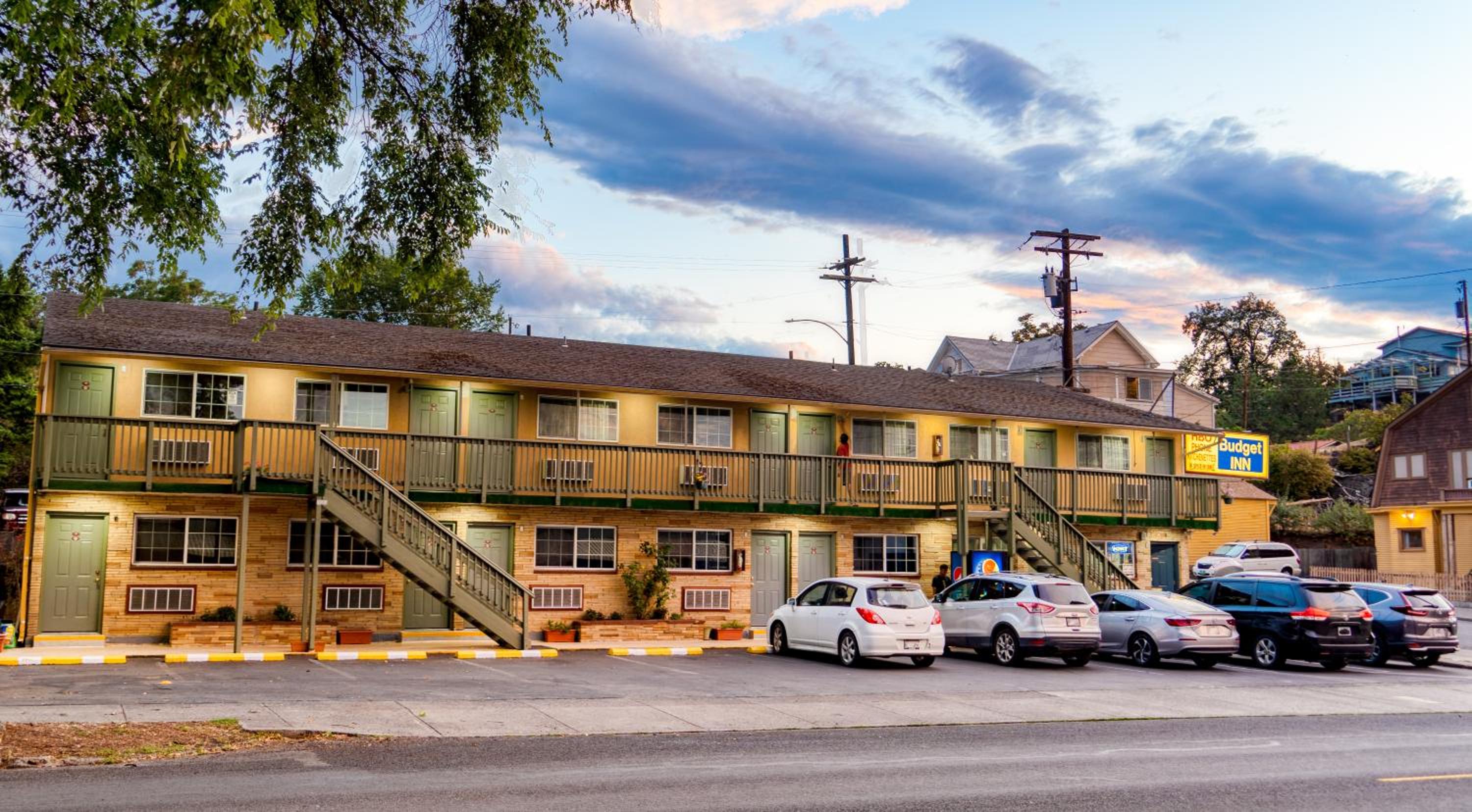 Budget Inn